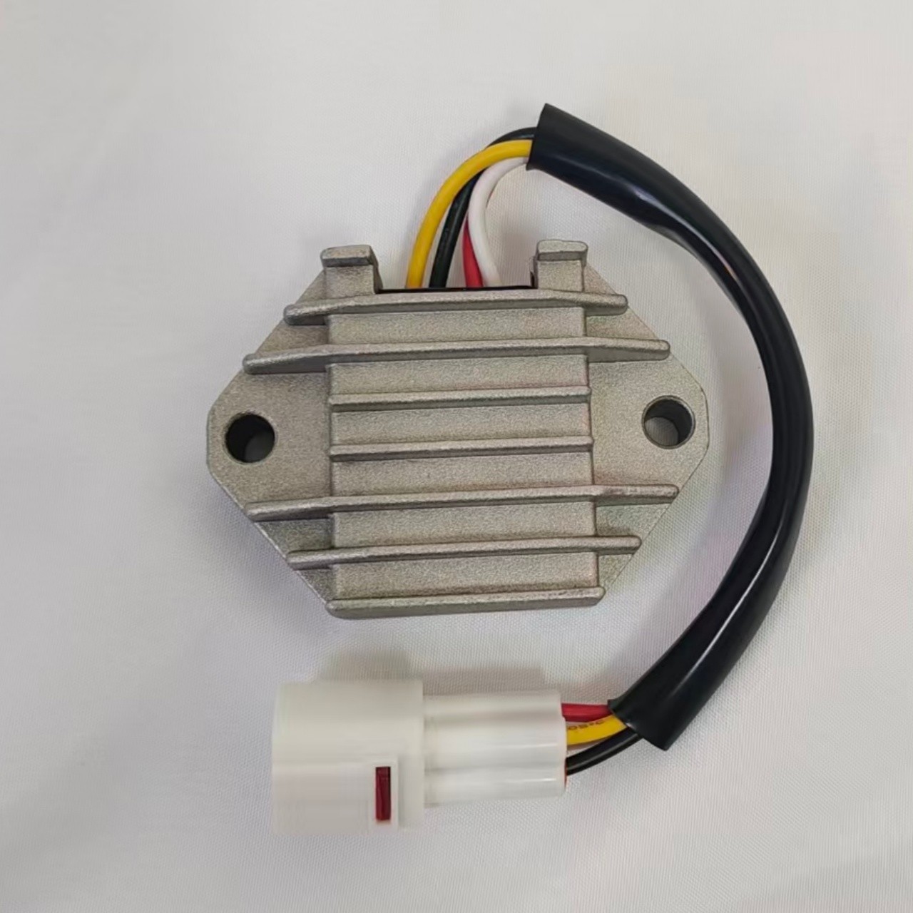 2004 - 2009 YAMAHA YFZ450 YFZ 450 OEM RECTIFIER REGULATOR ASSY 5TG-81960-00-00