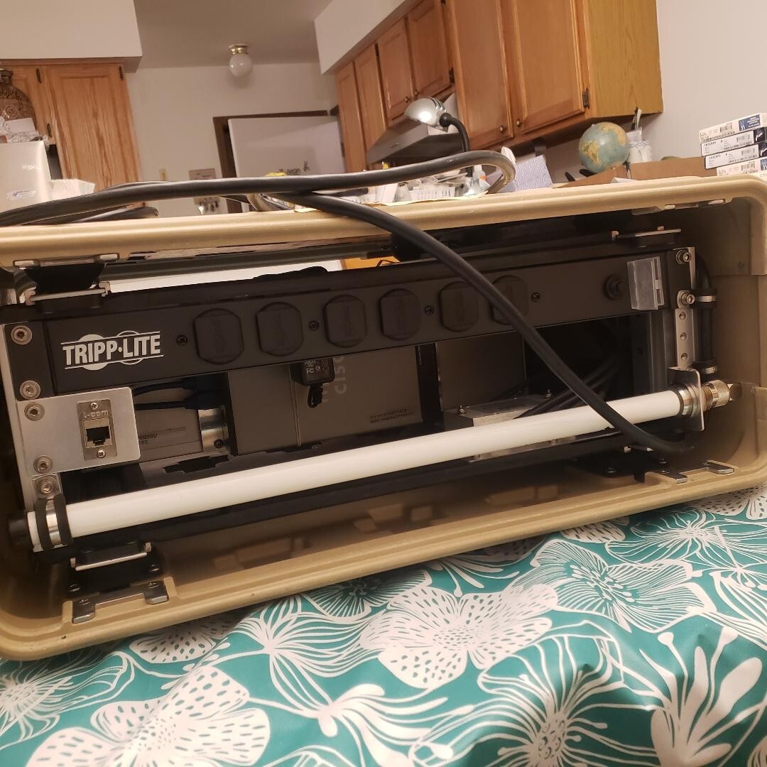 Cerdec ? Army Military Communications 16 Channel Chatterbox