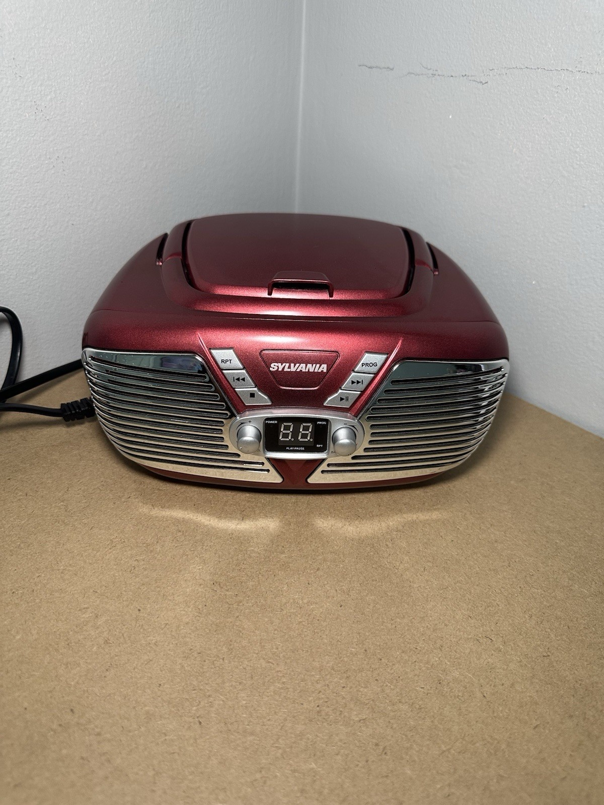 SYLVANIA SRCD211 Red Portable CD Boombox AM/FM Radio CD Player AUX In