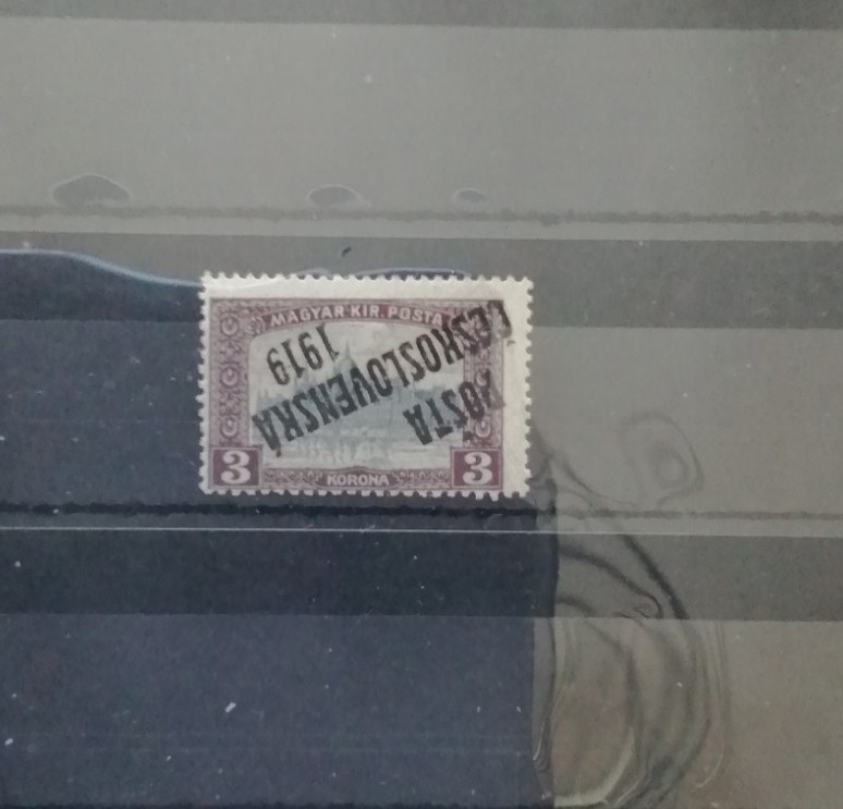 CZECHOSLOVAKIA 1919 Stamp With Inverted Overprint MH