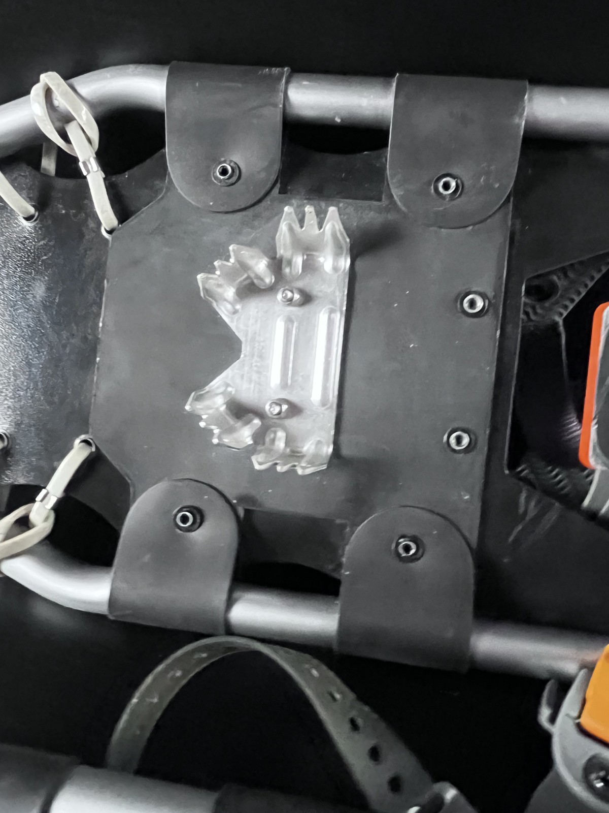 Yukon Charlie's Professional Guide Pro V Series Pair Snowshoes 9x30