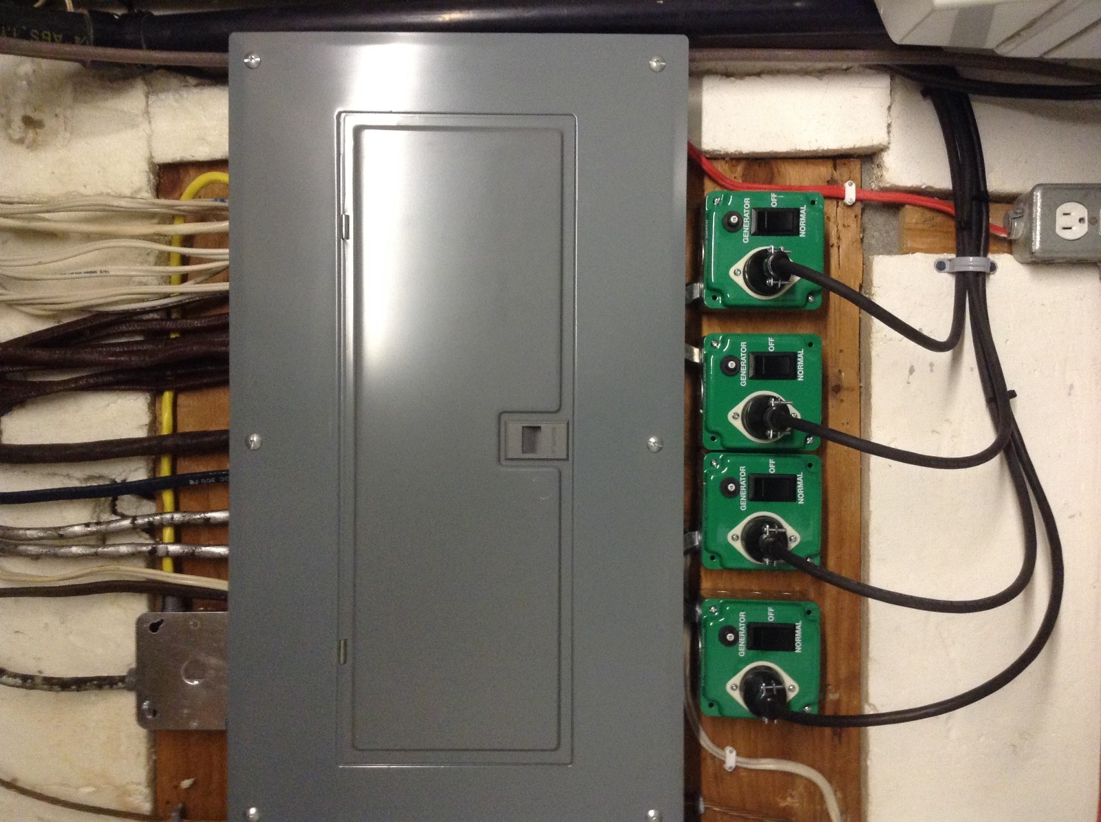 The Original EZ GENERATOR TRANSFER SWITCH - UL / CSA Approved - USA Made - 12OV