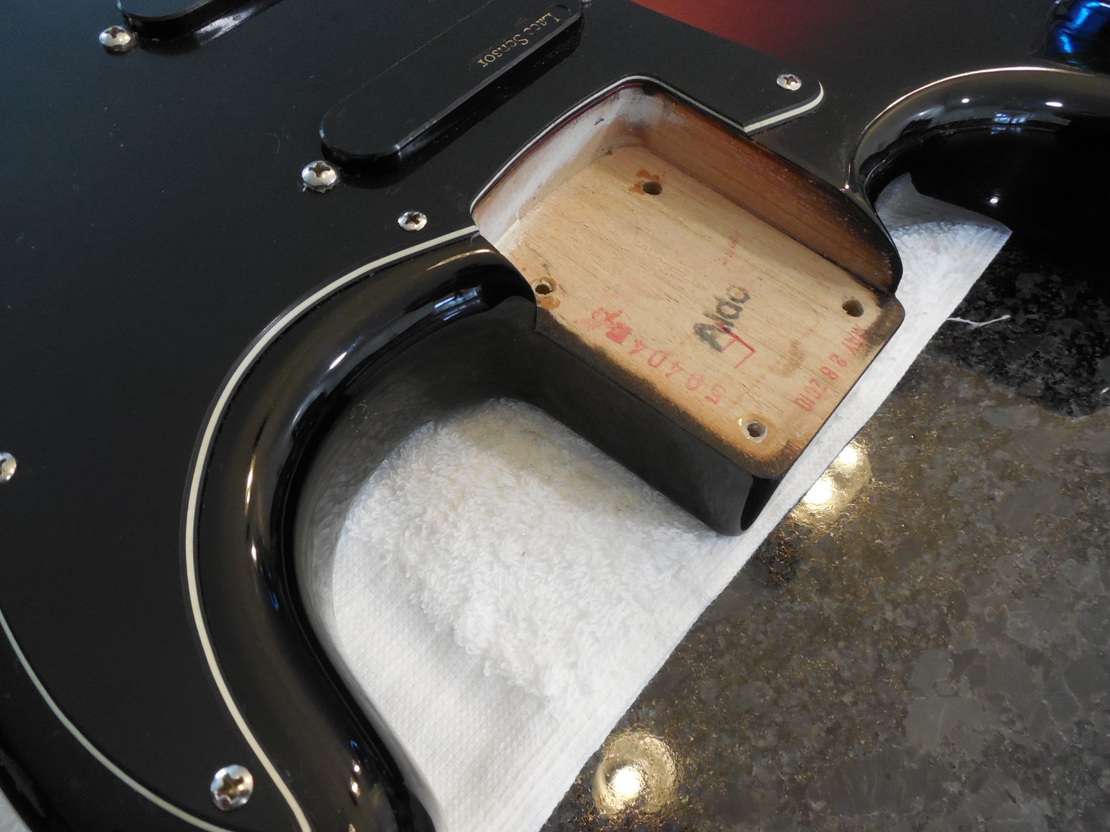 2010 Fender American Special Stratocaster Loaded Body Lace Sensor pups Ex. Cond