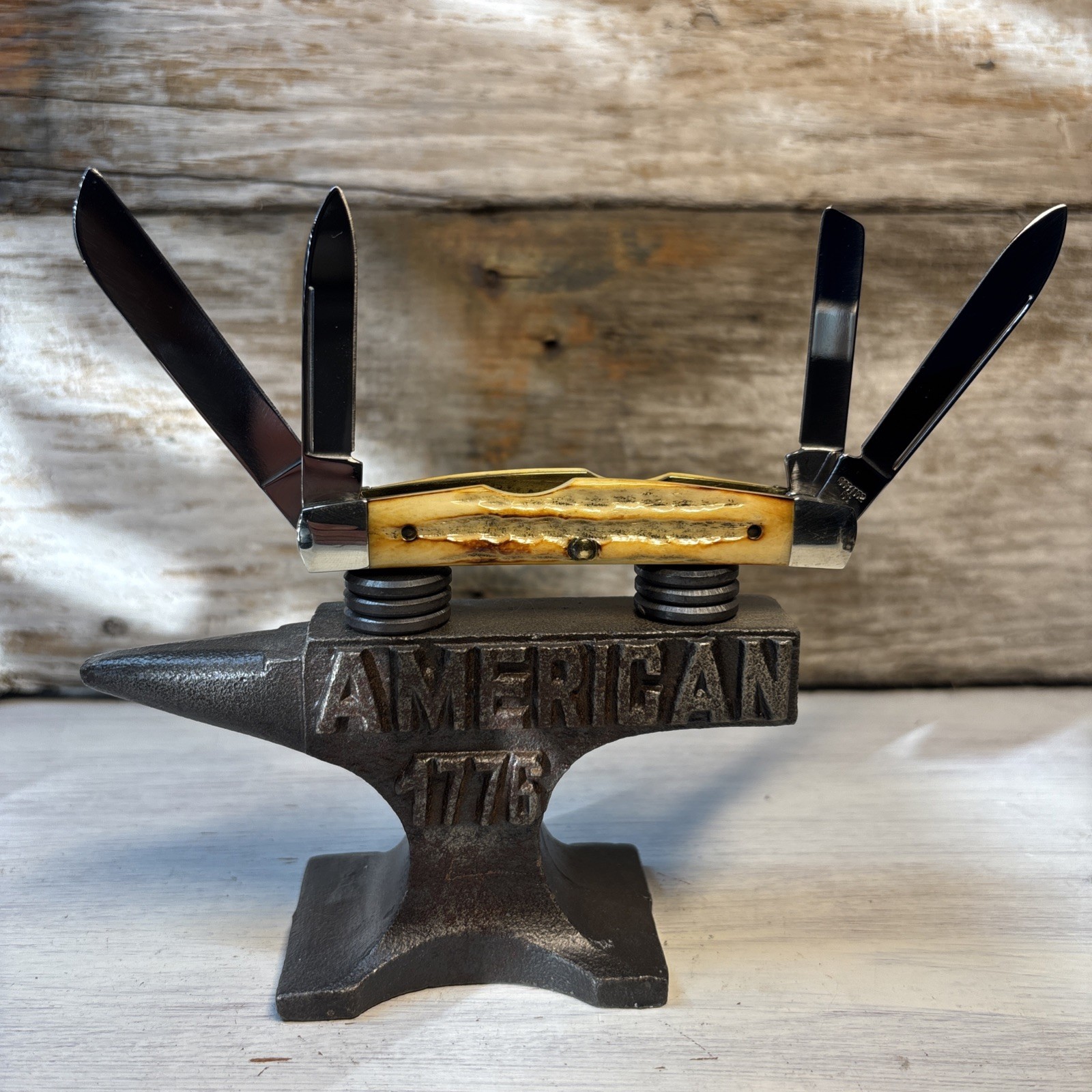 Case XX SC64052 1993 4 Blade Congress Pocket Knife Second Cut Bone Stag