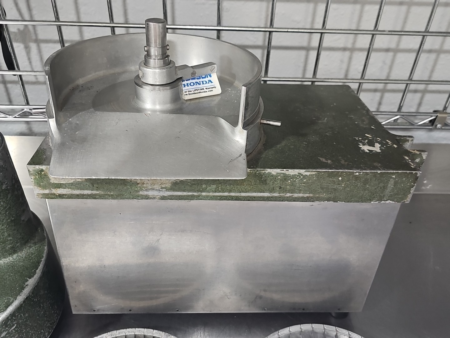 Mannhart MV 80 Commercial Food Processor With 6 pc Disc Attachment Set