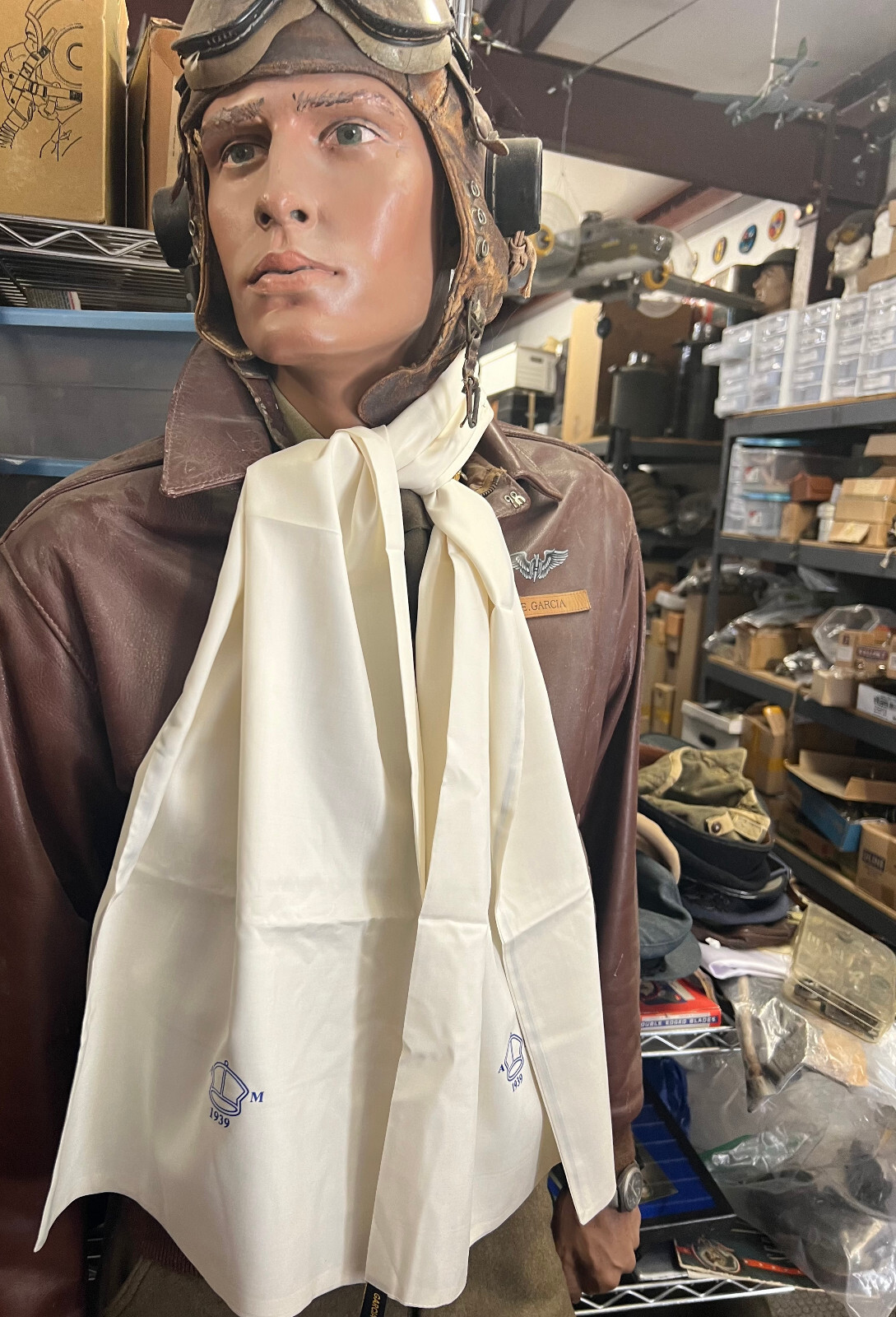 BATTLE OF BRITAIN PILOT’S FLYING SCARF AIR MINISTRY 1939