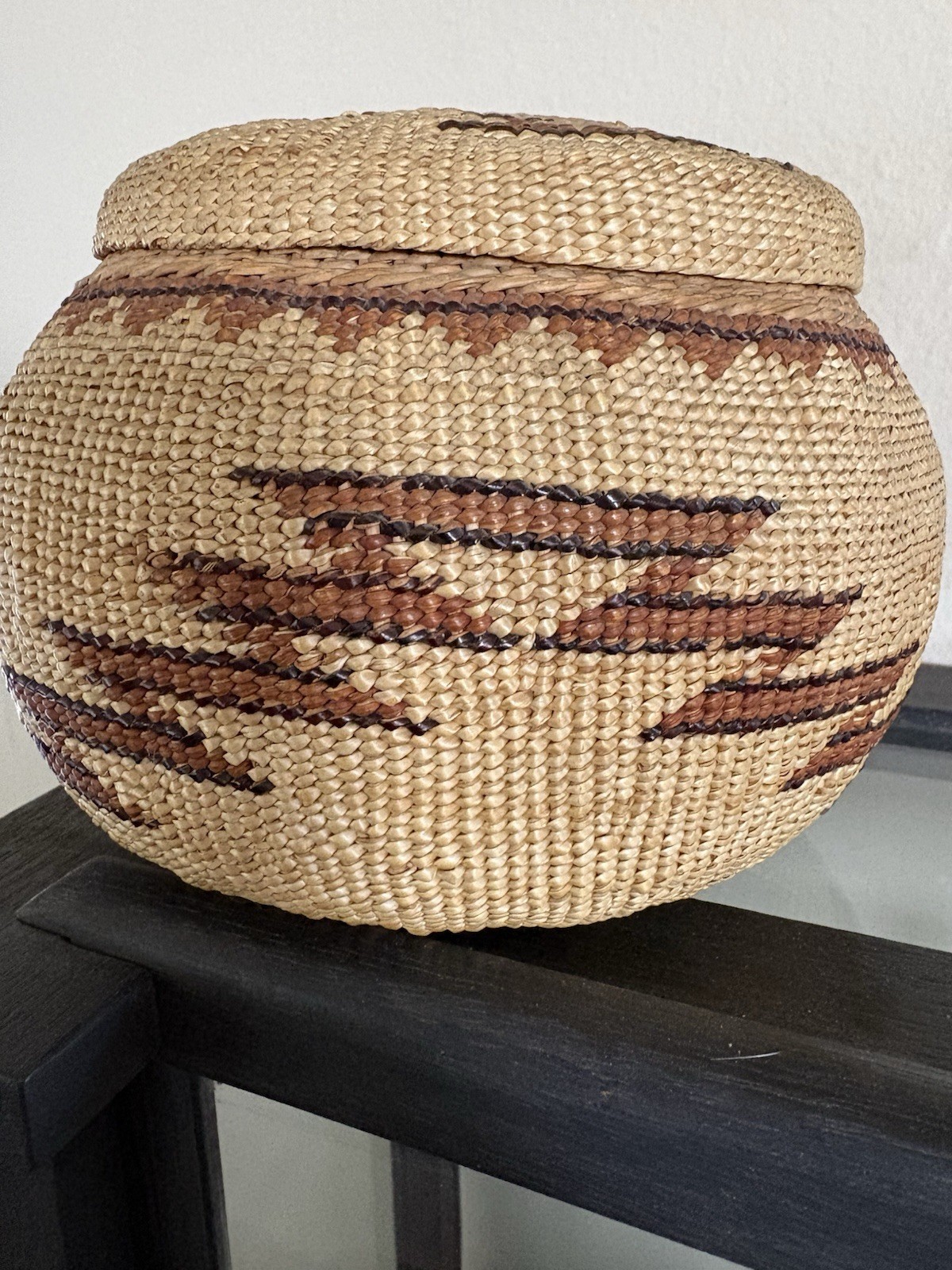 Yurok/Karuk Lidded Basket 4 1/2 x 6 1/2 Twinned Native American Museum Piece