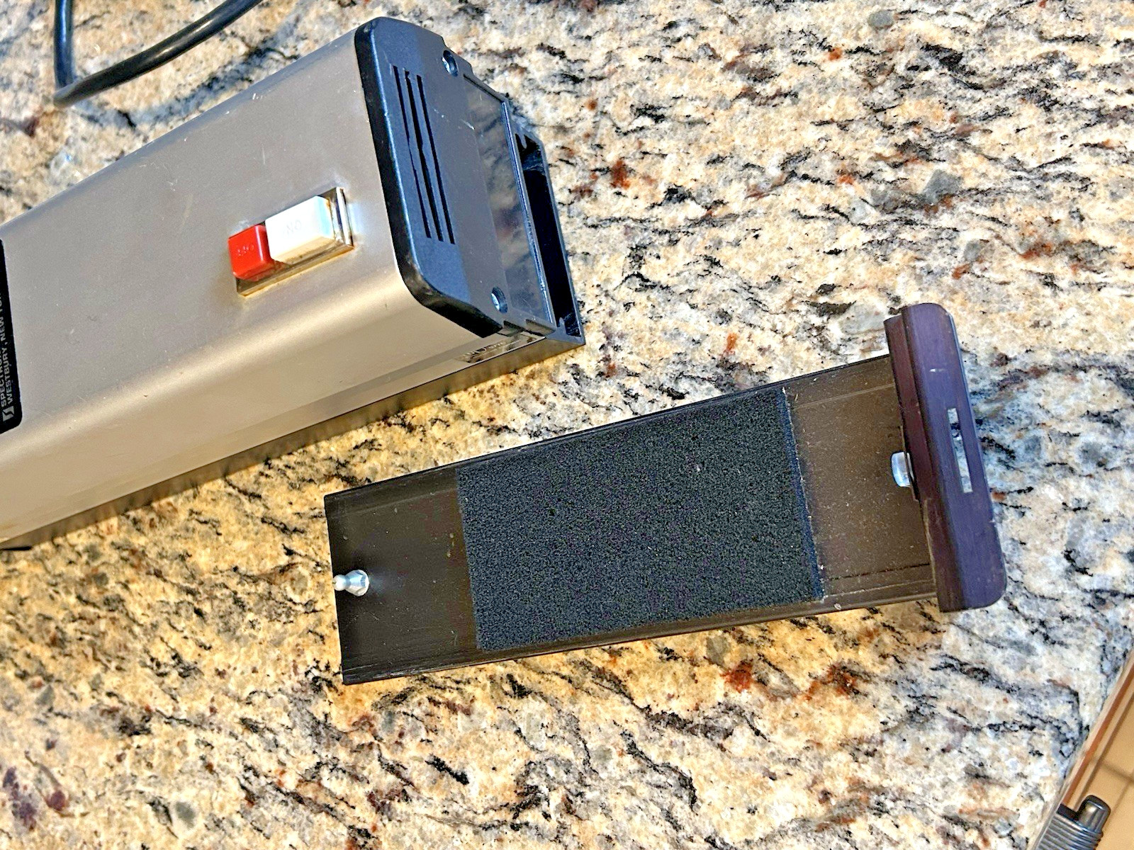 Spectroline Eprom Erasing Ultraviolet Lamp PE-140T Tested Works