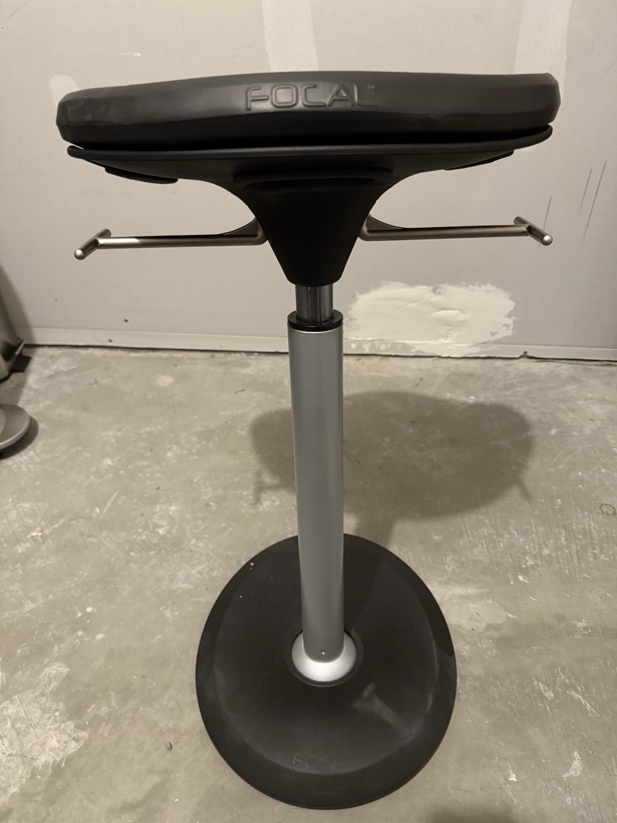 Focal Upright Mobis II Leaning Adjustable Active Stool Black Ergonomic Seat