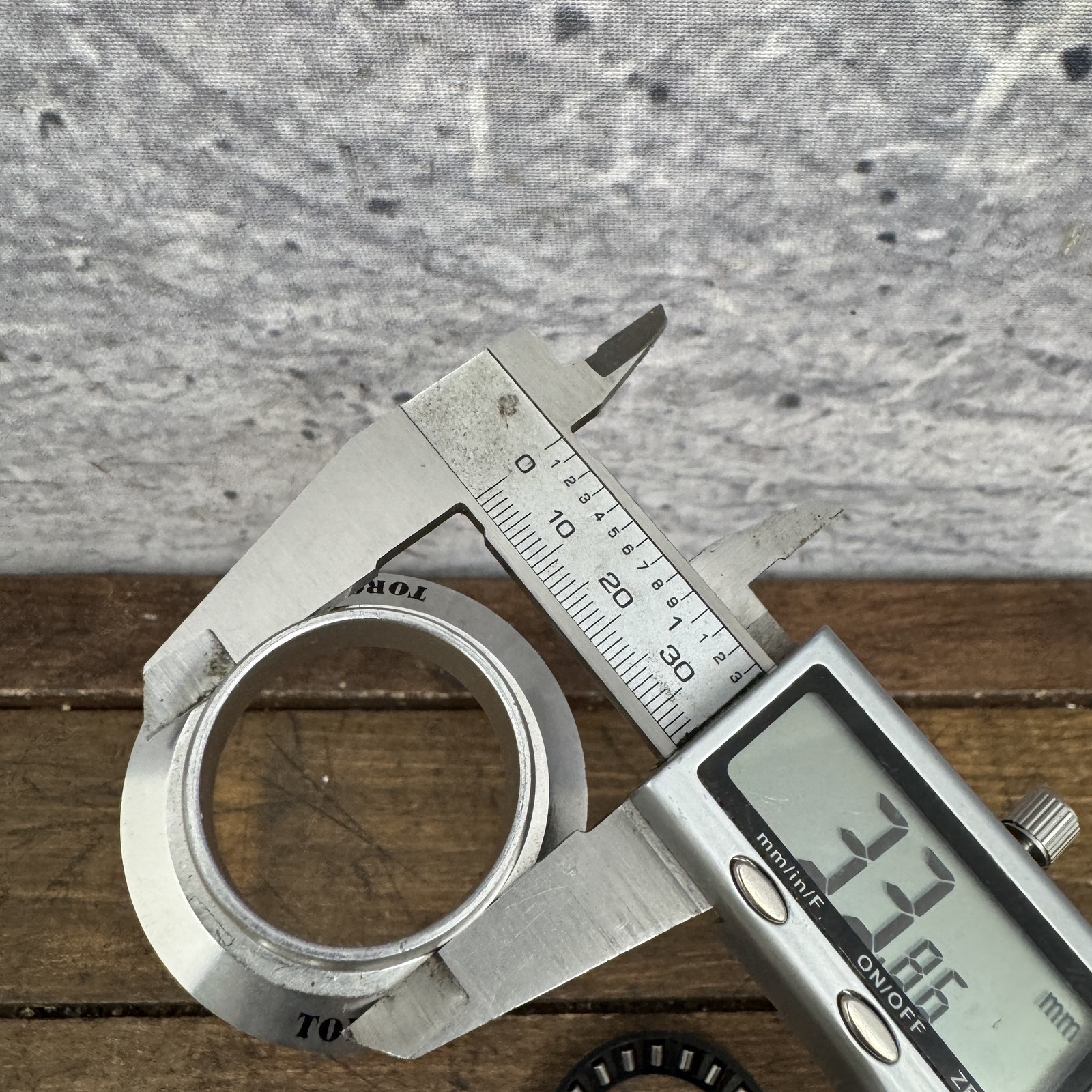 Odyssey Toro Pro 1 1/8 Threaded Headset 34mm 90s MTB Silver NOS Needle Bearings