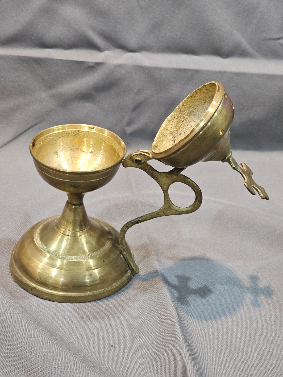 Incense Censer Antique Spiritual Religious Incense Censer Cross on Lid 7"