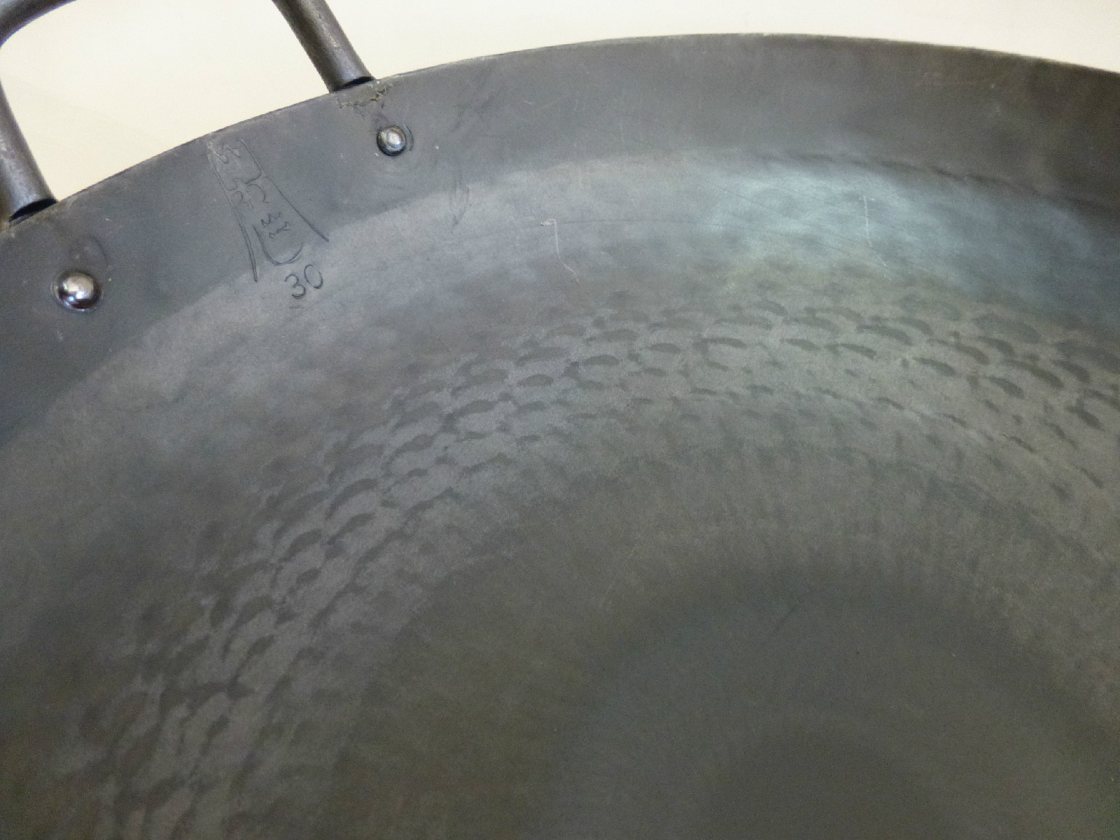 Professional Hammered Chinese Wok / Double Handle by Yamada Kogyo -Japan