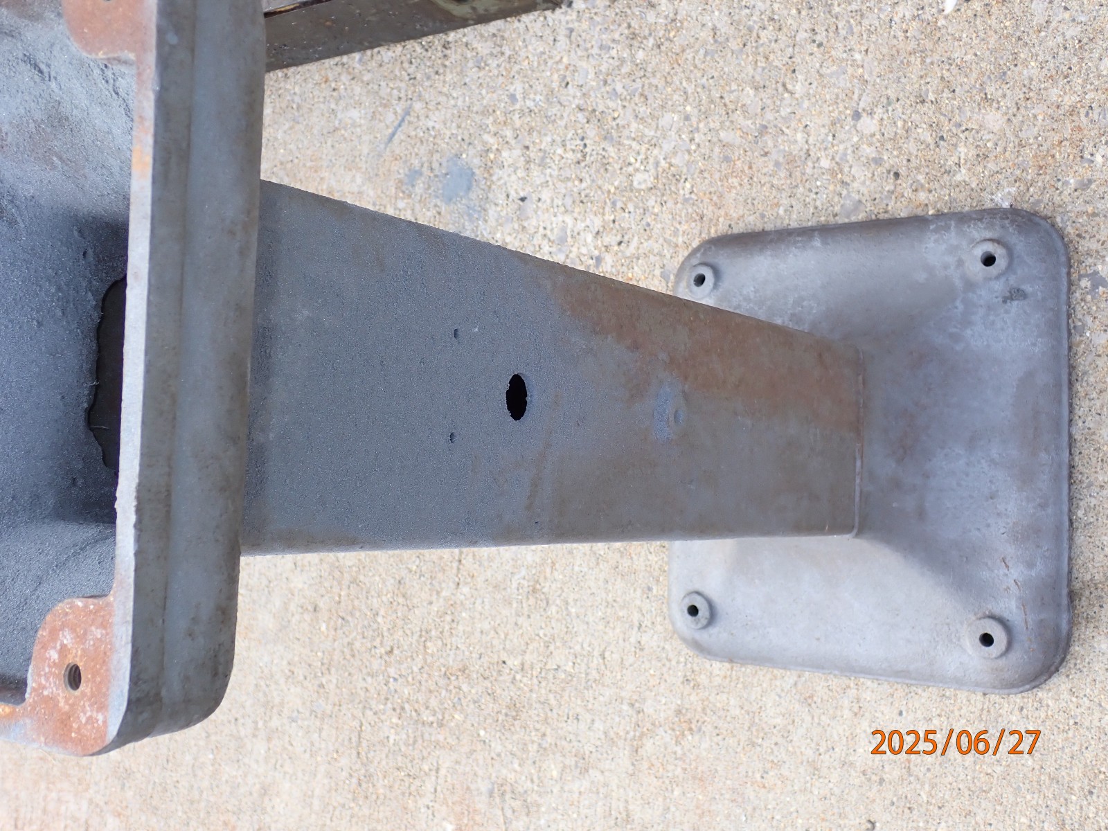 VINTAGE DELTA ROCKWELL GRINDER CAST IRON PEDESTAL STAND BASE