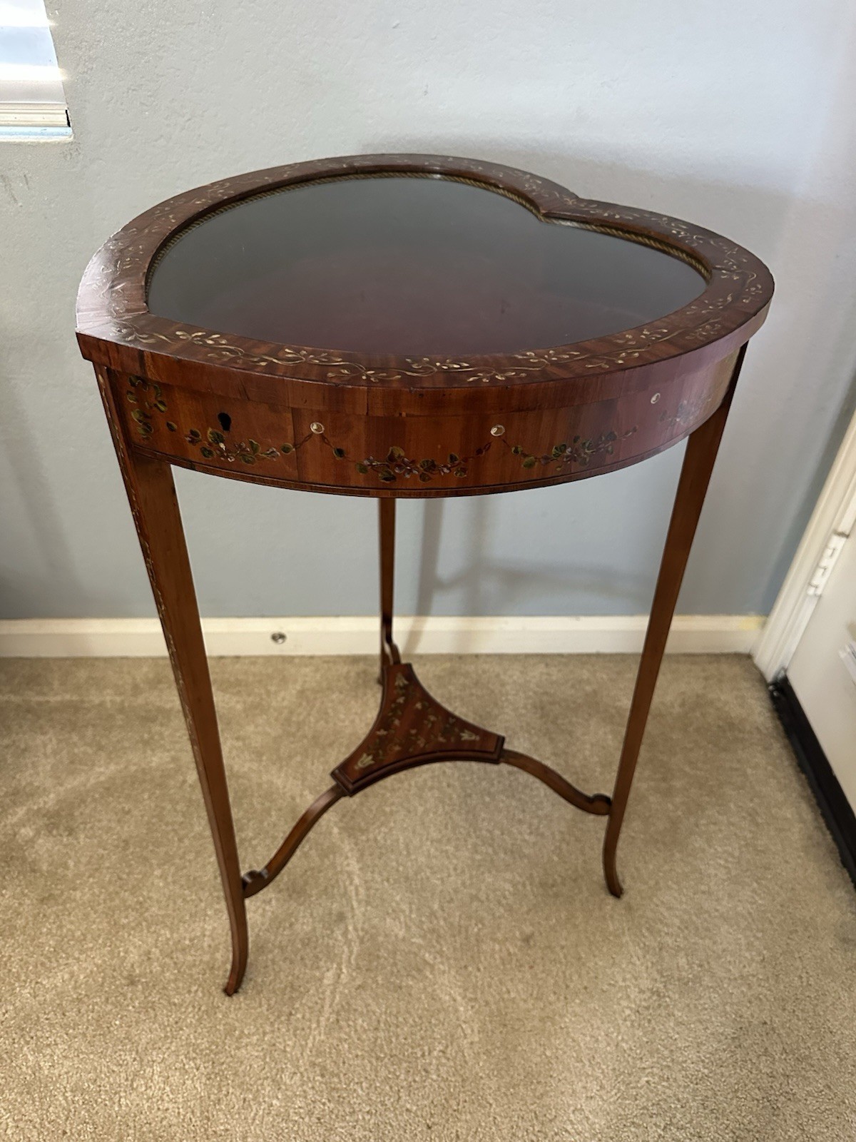 ANTIQUE FRENCH HEART SHAPED HAND PAINTED BIJOUTERIE DISPLAY TABLE