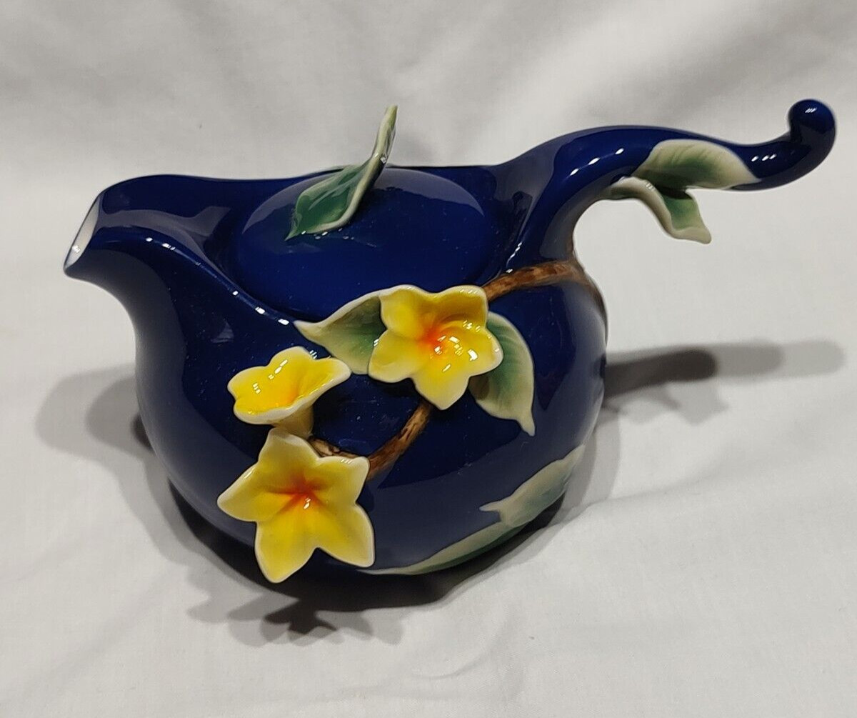 Sorelle Fine Porcelain Cobalt Blue Yellow Jasmine Flower Teapot 3.75"h x 6.25"L