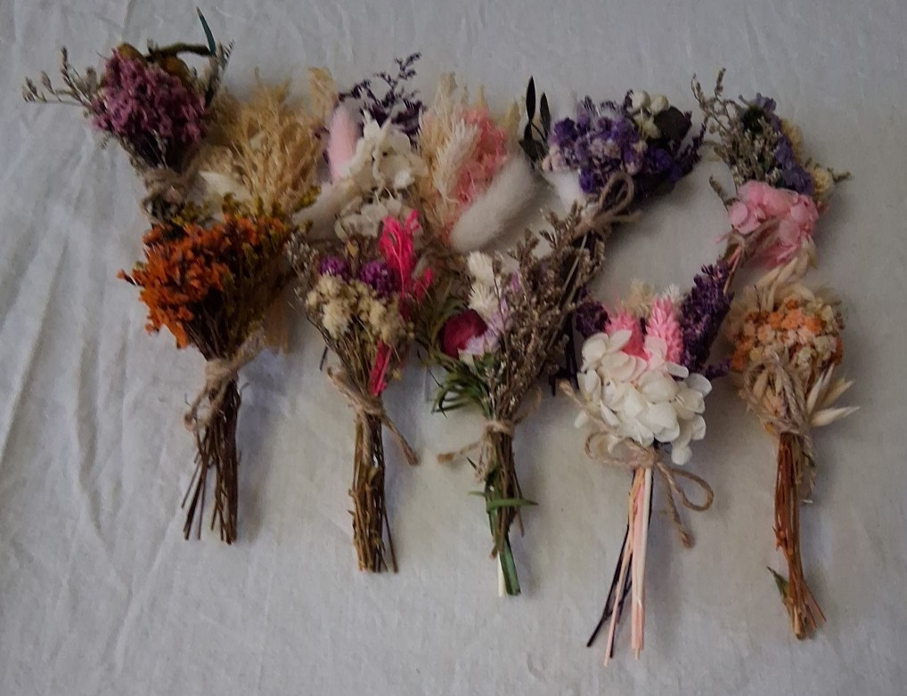 Lot of 11 Mini Dried Flower Bouquet, Wildflower Decor for Crafts or Photo Props