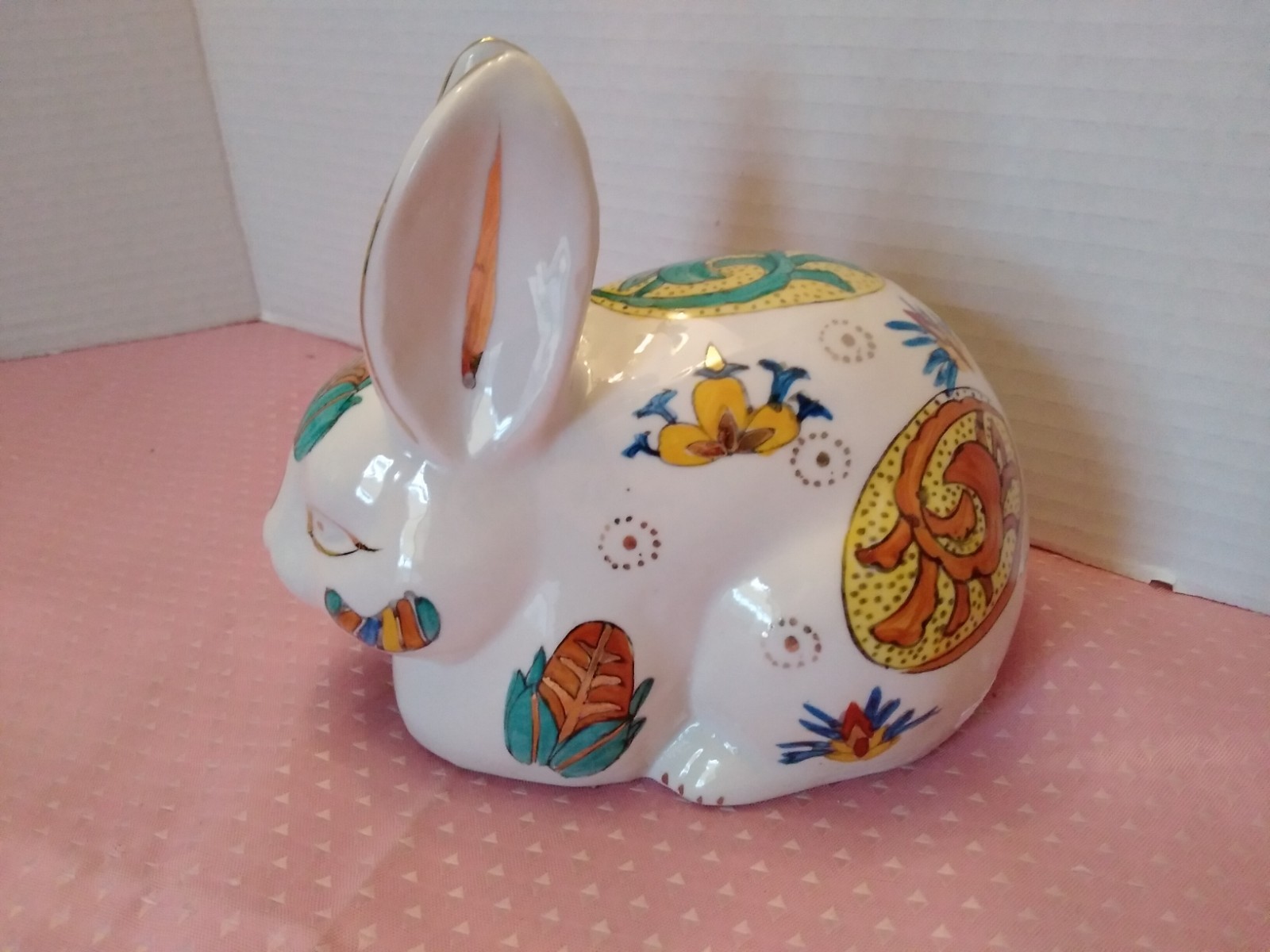 Imari Style Rabbit Japanese Hand Painted Porcelain Floral Design Gold Accents