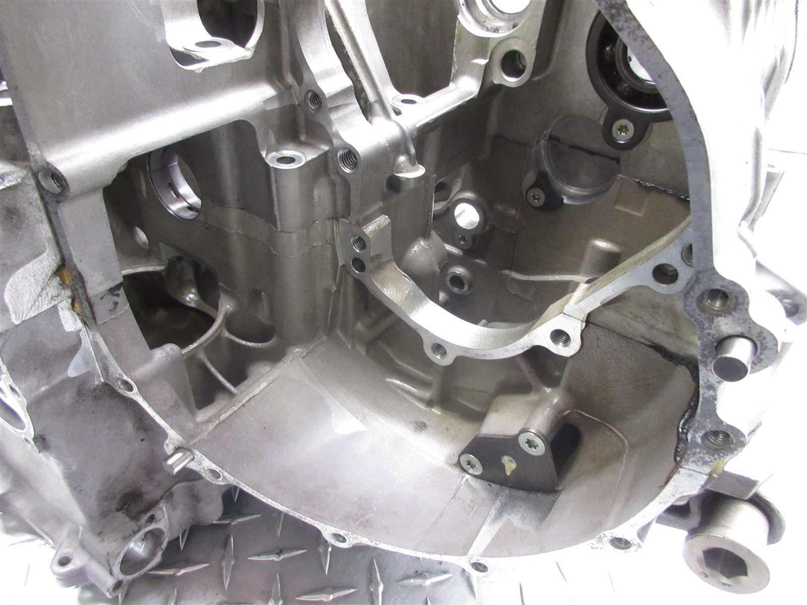 2012 11-15 Kawasaki ZX10R ZX1000 ZX10 Crankcase Case Engine Motor Block Piston