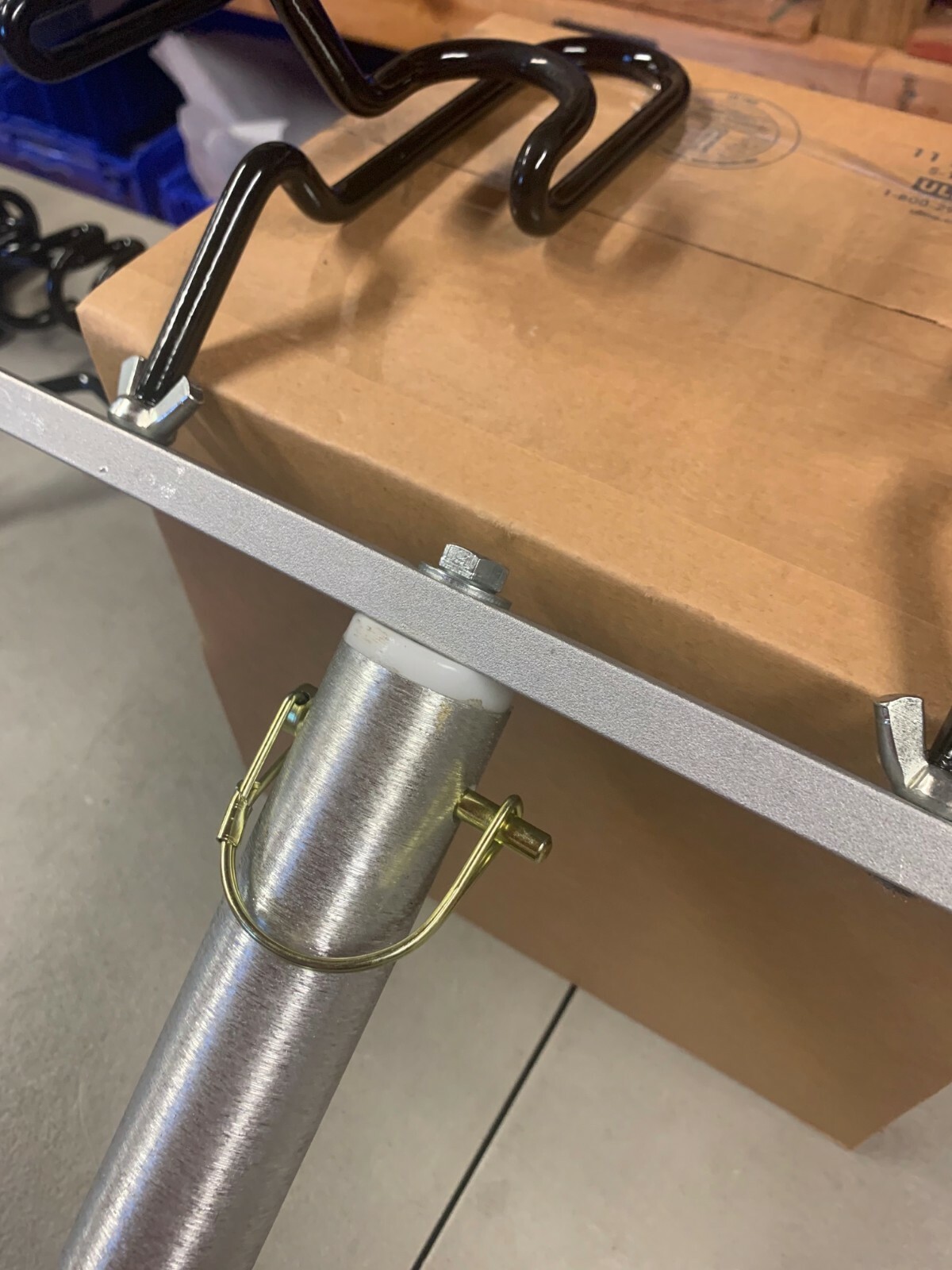 24" T-bar with 3/4" screw in seat pedestal ( Without Rod Holders)