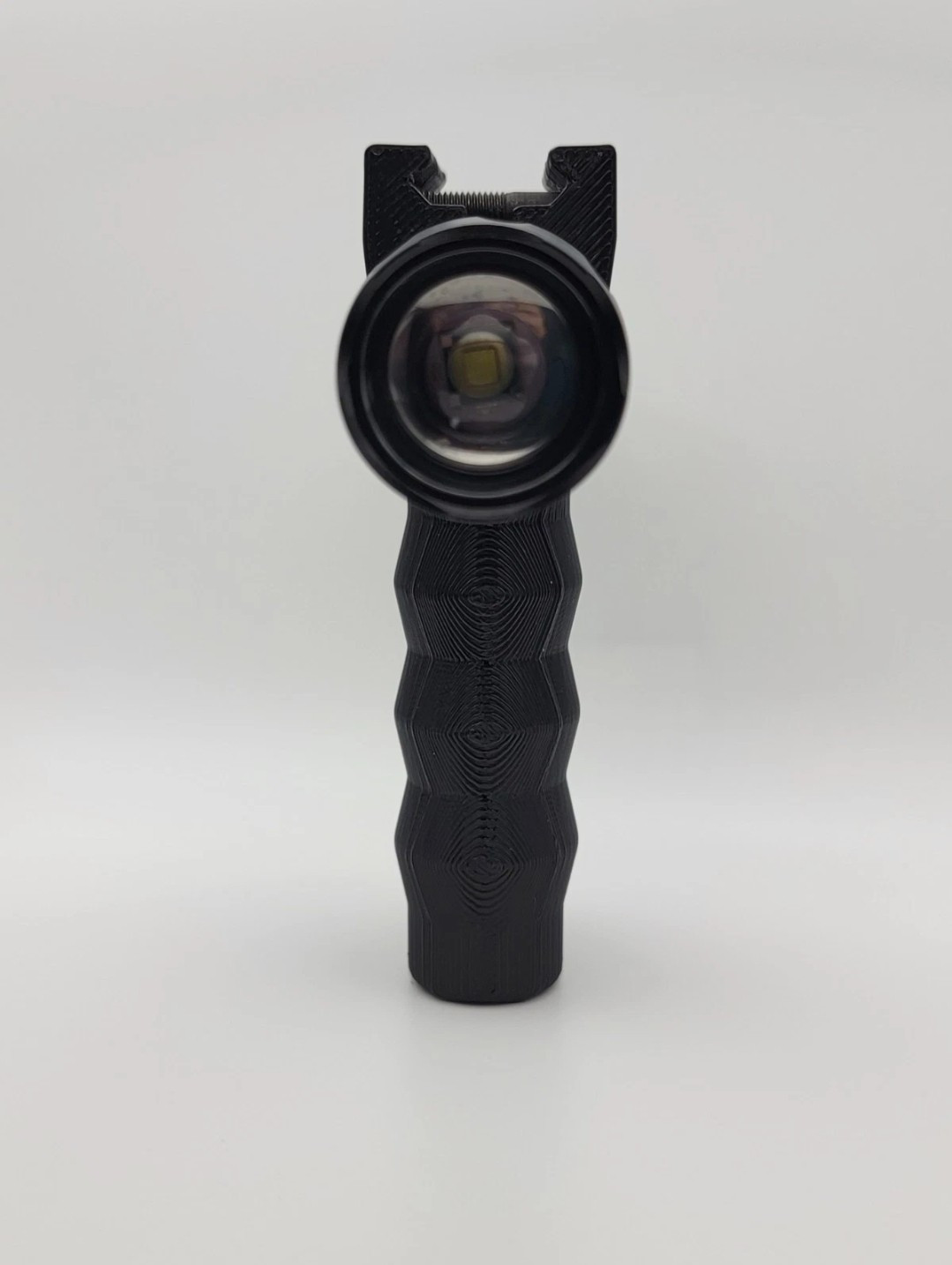 Picatinny Mount Tactical Flashlight - 2000 Lumen Model