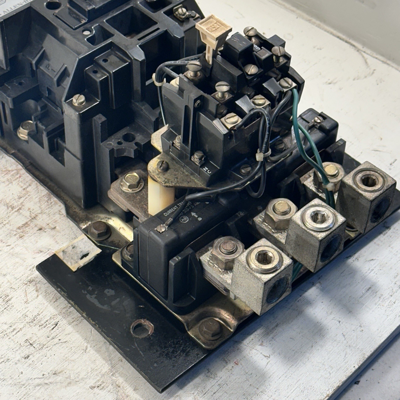 ALLEN BRADLEY SIZE 5 MOTOR STARTER 509-FOD COIL 120 V 200 HP SERIES L 270A