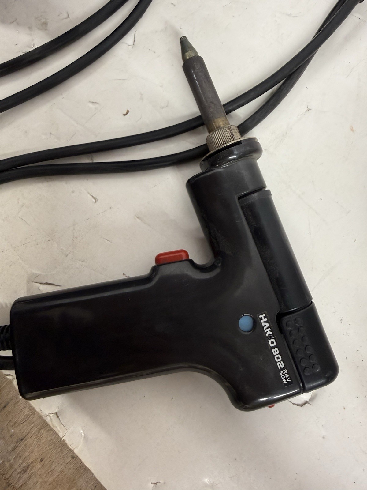 Hakko 470 Soldering & De-Soldering Station With Hakko 802 Solder Gun