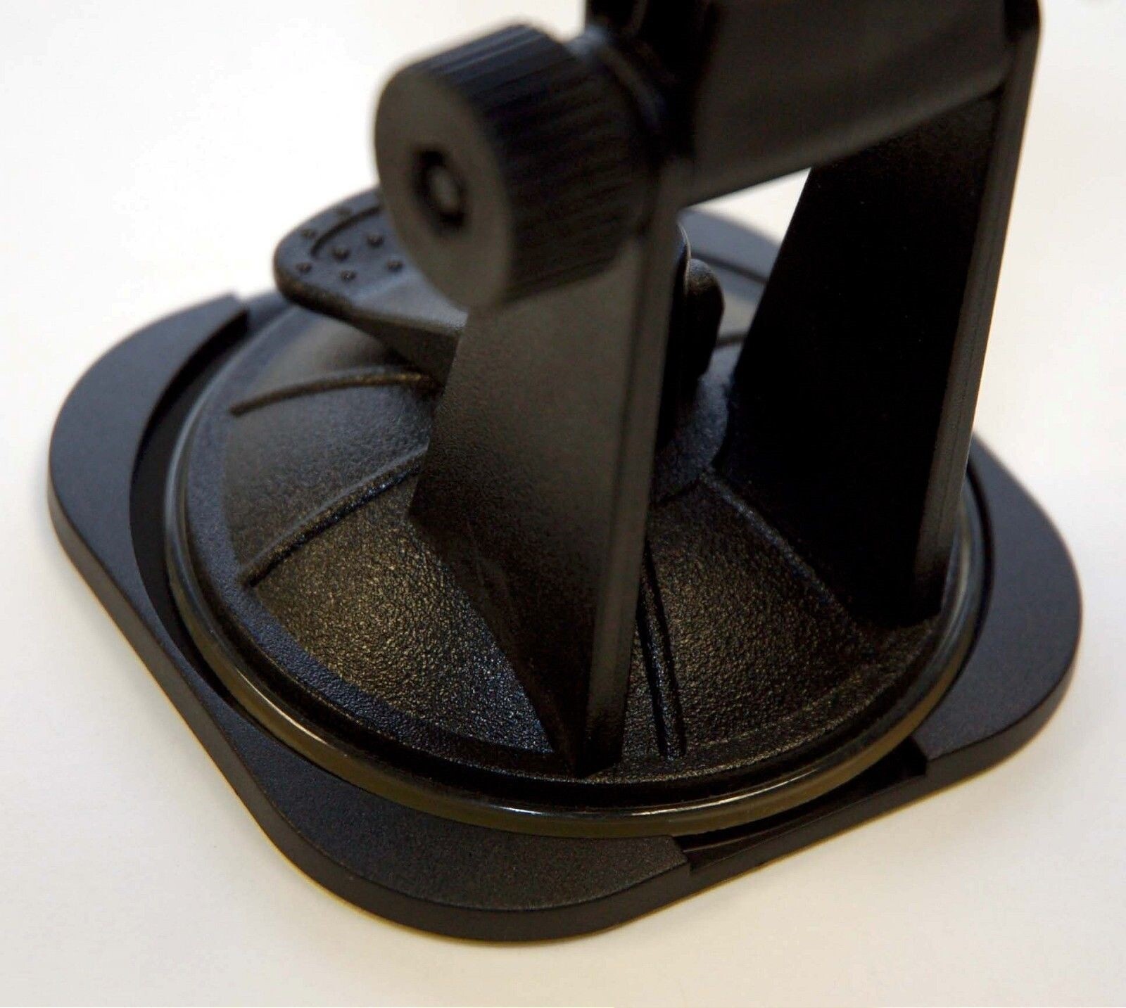 4 x GPS 3.25" Adhesive Suction Cup Mount Disc dash disk Magellan Garmin TomTom