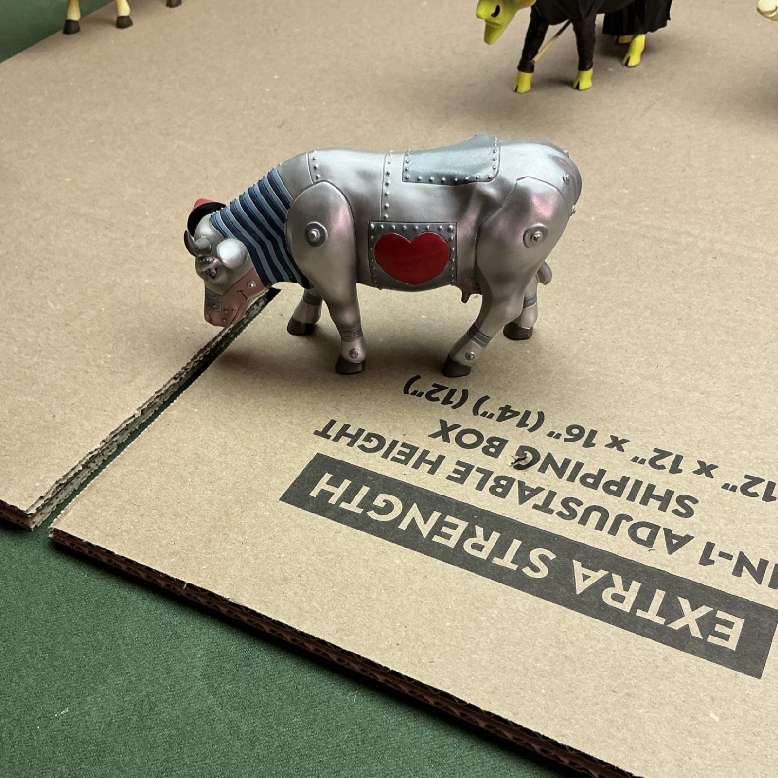 CowParade Wizard of Oz Cow Figurine Set Resin COMPLETE SET 6 1/2 long by 5 tall