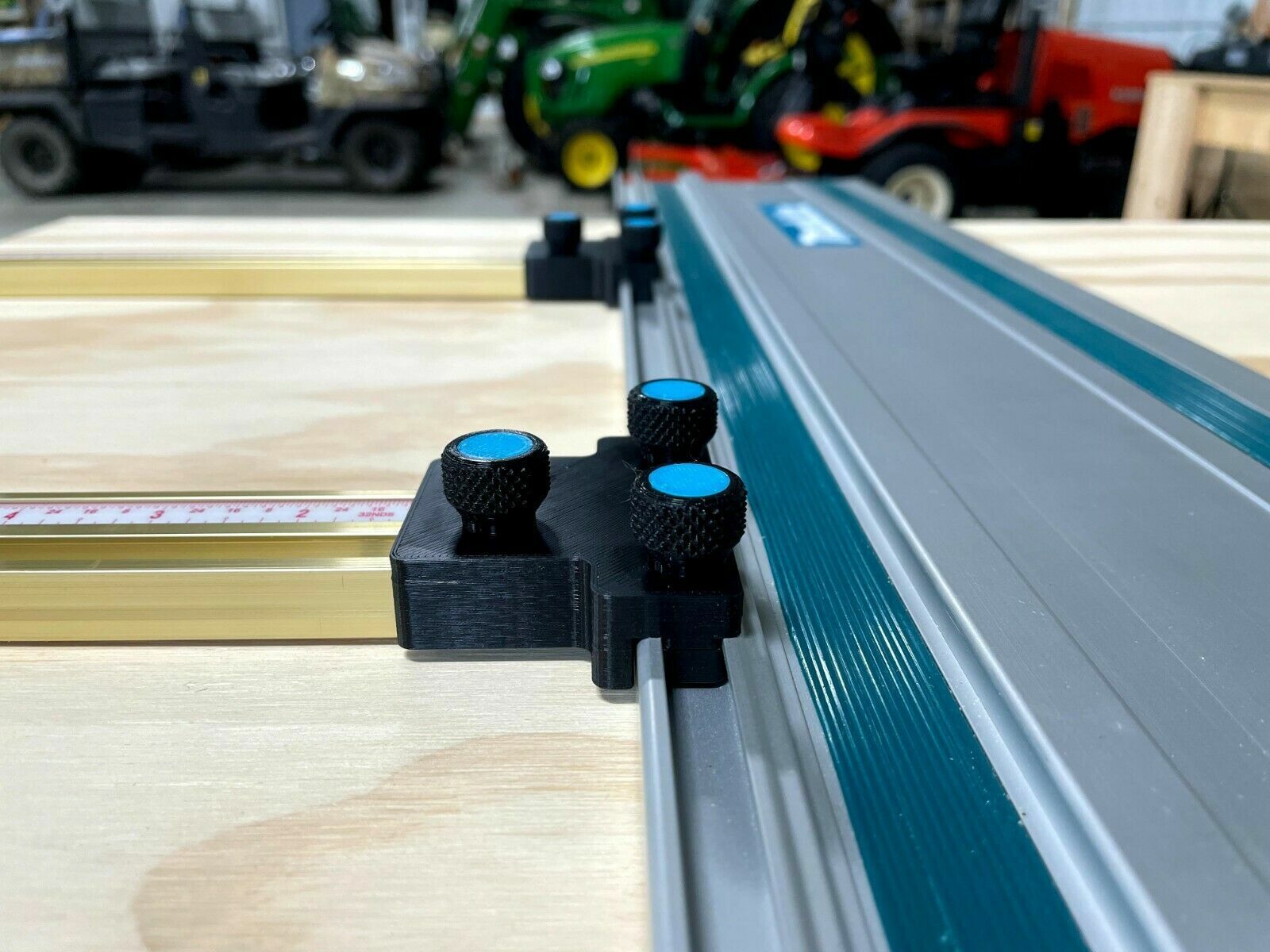 Parallel Guides for Makita Guide Rails and Track Saws By ToolCurve