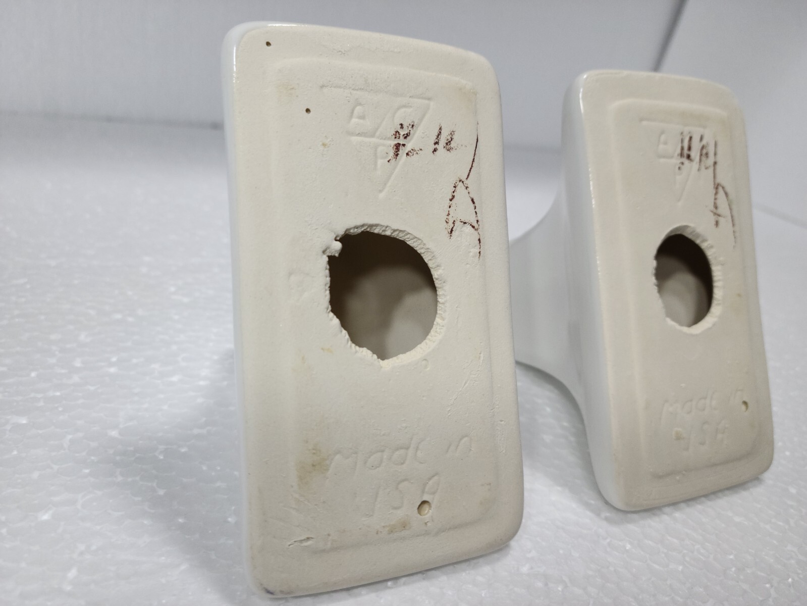 Vintage White Ceramic Towel Bar Rod Rack Post Holders Flat Back Glue over Tile