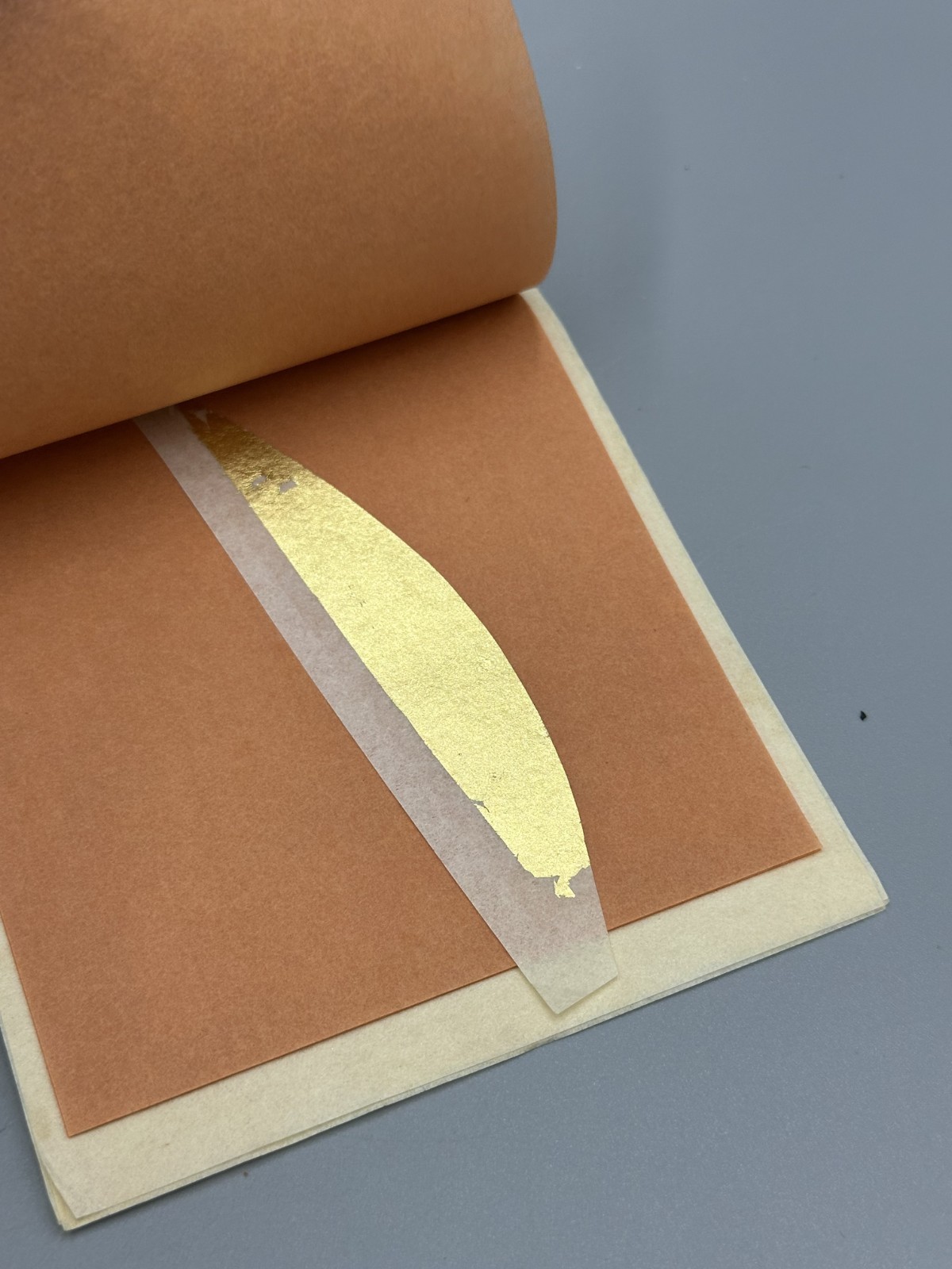 SCRAPS of Vintage BEST XX DEEP GOLD LEAF 22 Carats 3 3/8" x 3 3/8" Italy