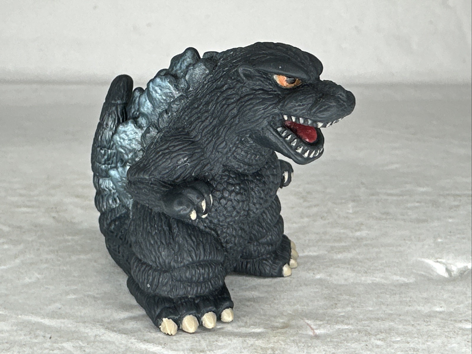2000 Godzilla 1.5" 1994 Godzilla Mini Figure Finger Puppet Gashapon Bandai