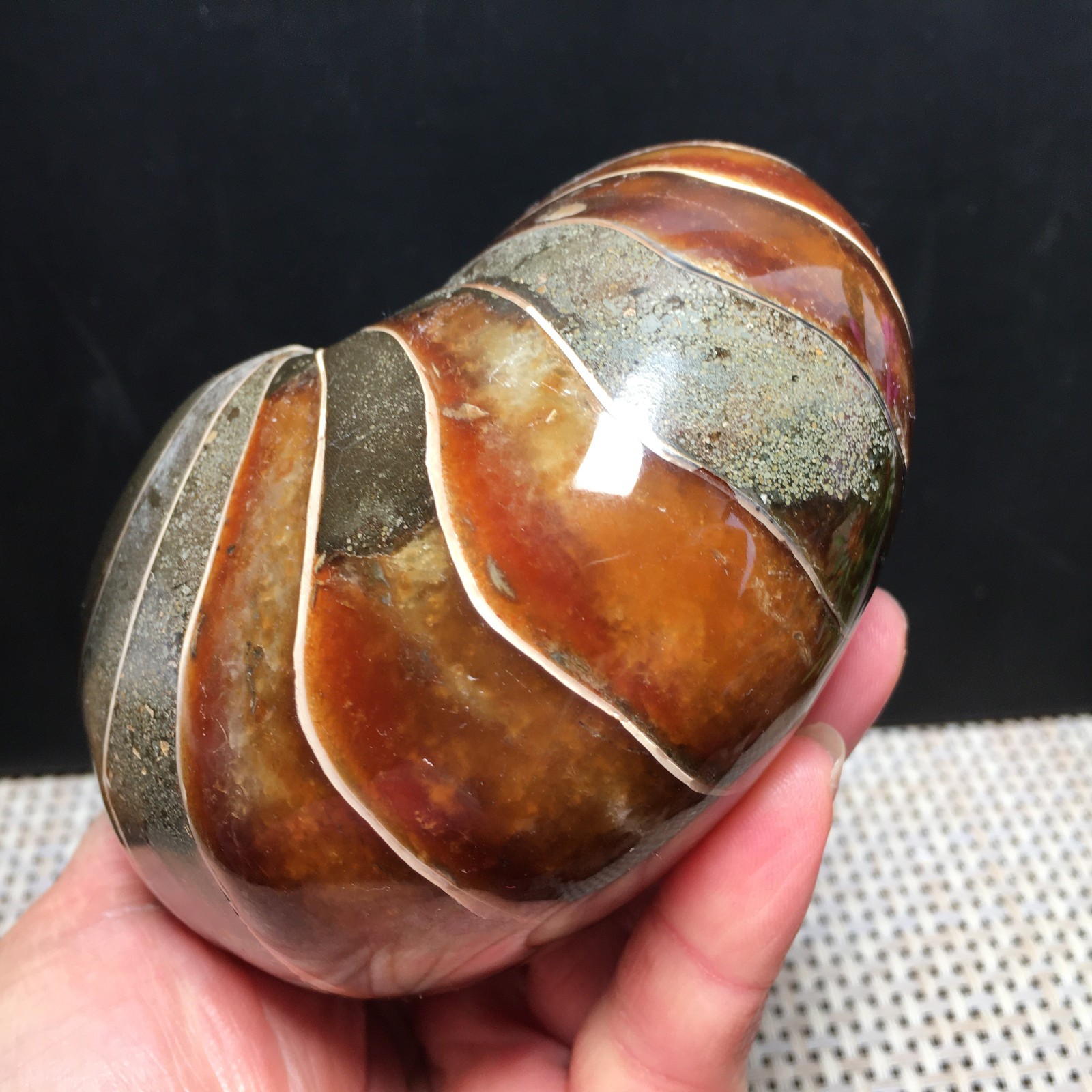 600g Natural polishing crystal specimens from madagascar md3664