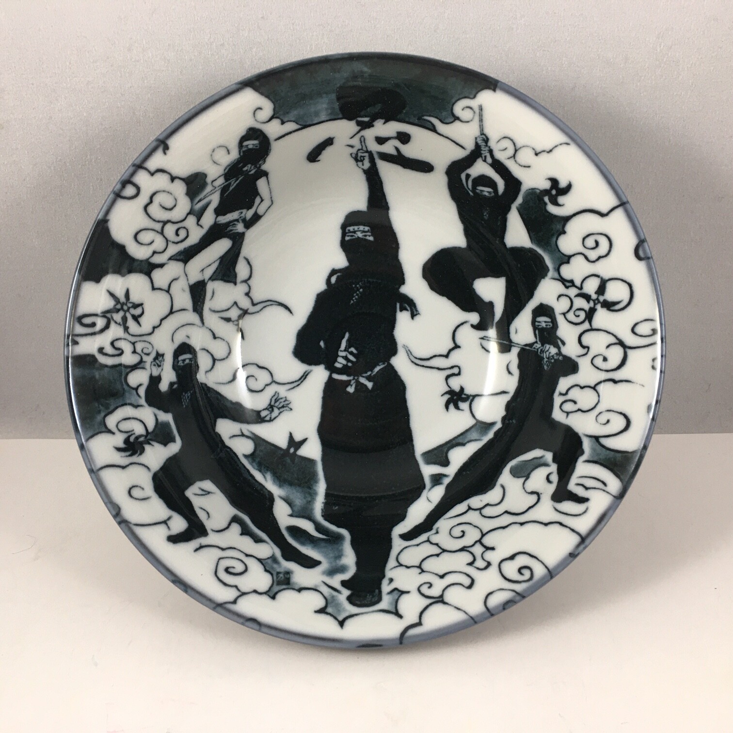 Japanese Rice Soup Noodle Bowl Donburi 6"D Porcelain Black Ninja Made in Japan