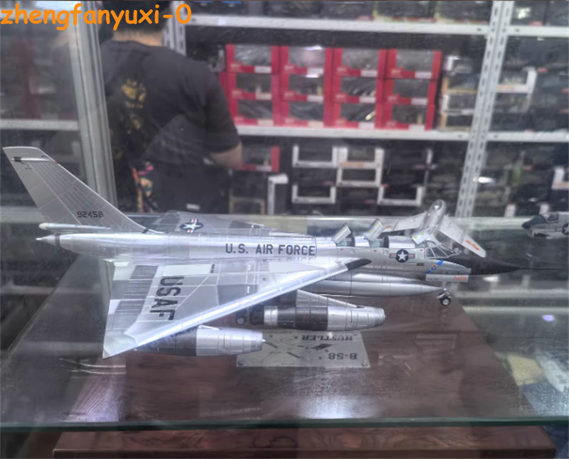 Calibre B-58 1:72 Supersonic Strategic Bomber Bendix Trophy Winner Dayton Museum