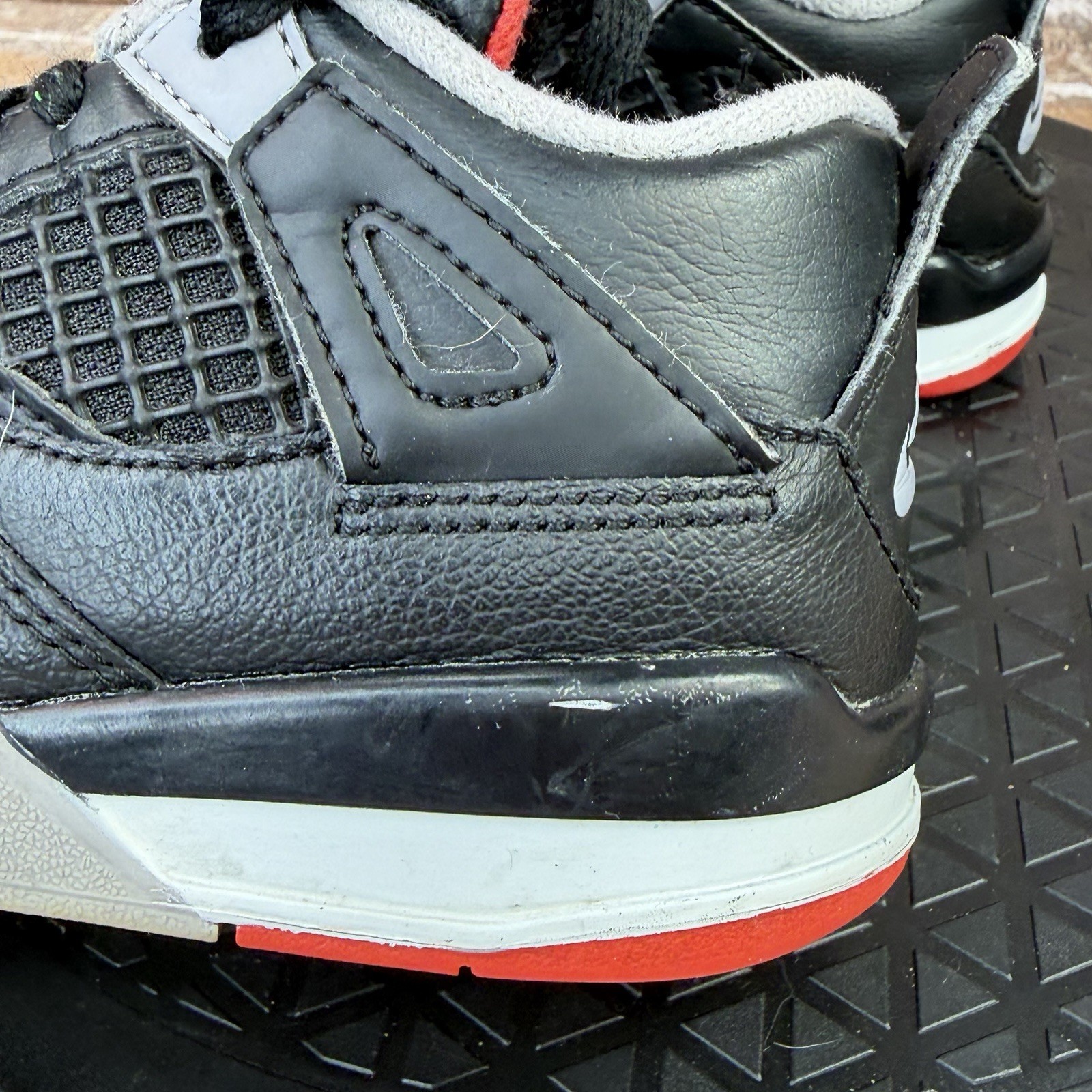 Nike Air Jordan 4 Retro Bred Reimagined Sneakers BQ7669-006 Kids Toddler Size 10