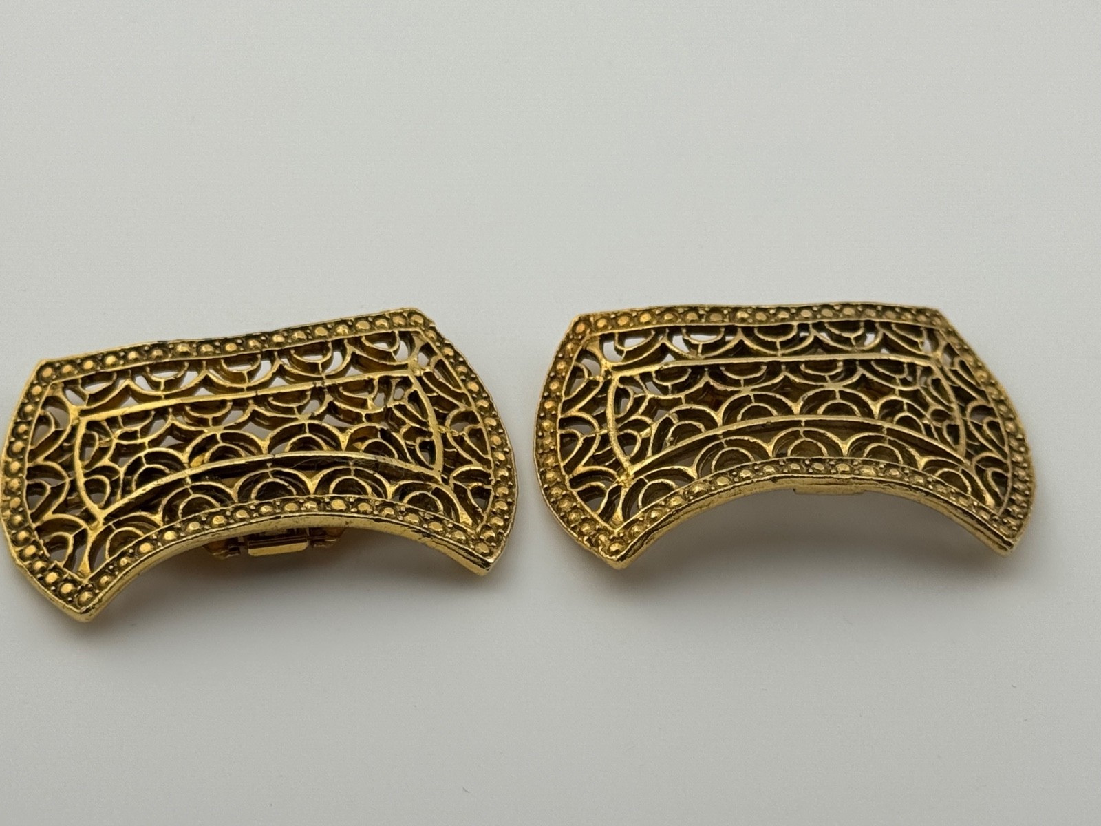 Vintage Musi Shoe Clips Gold Tone Signed