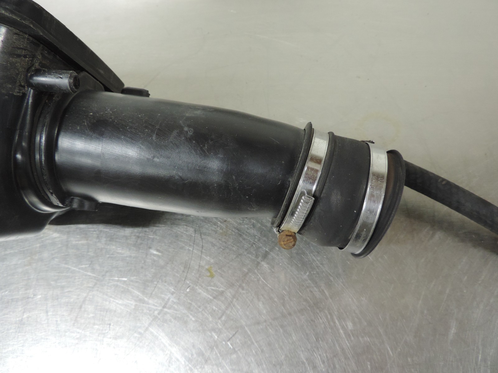 2001 Polaris Sportsman 500 HO Airbox Air Filter Housing Snorkel Lid Intake Tube