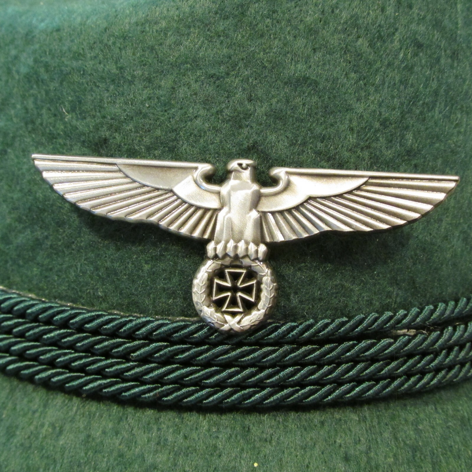 Military Reichsadler (Lrg) wi/ Wreath & Iron Cross Military/Oktobertfest Hat Pin