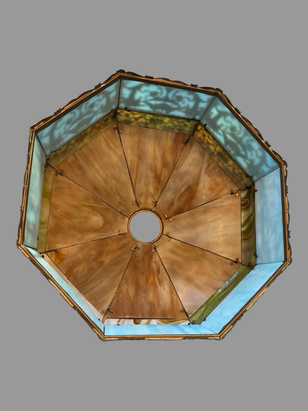 27" Victorian Table Lamp w Multiple Molded Colored Slag Glass Lamp Shade Panels