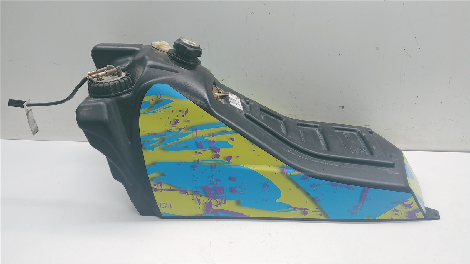 2011 Polaris Switchback Assault 800 Gas Tank w Fuel Pump & Gauge Cap 2521010