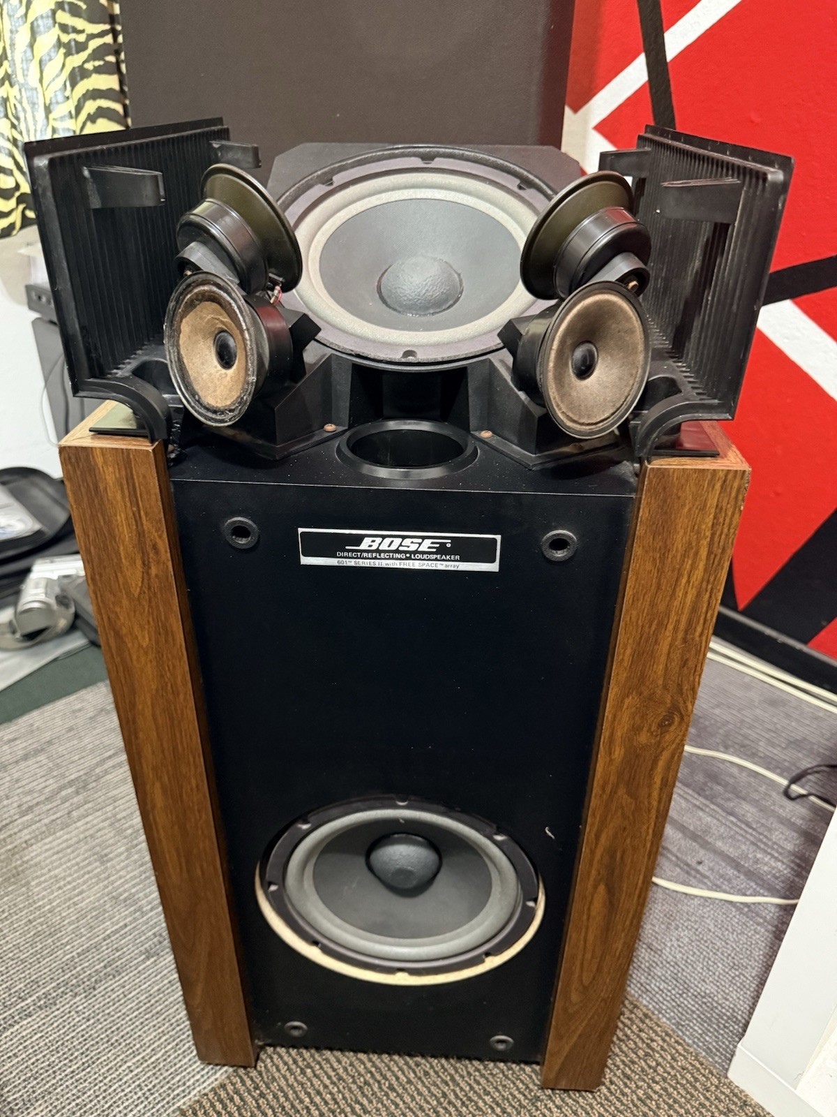 Bose 601 Series II Direct Reflecting Vintage Speakers Vinyl Wood look Finish