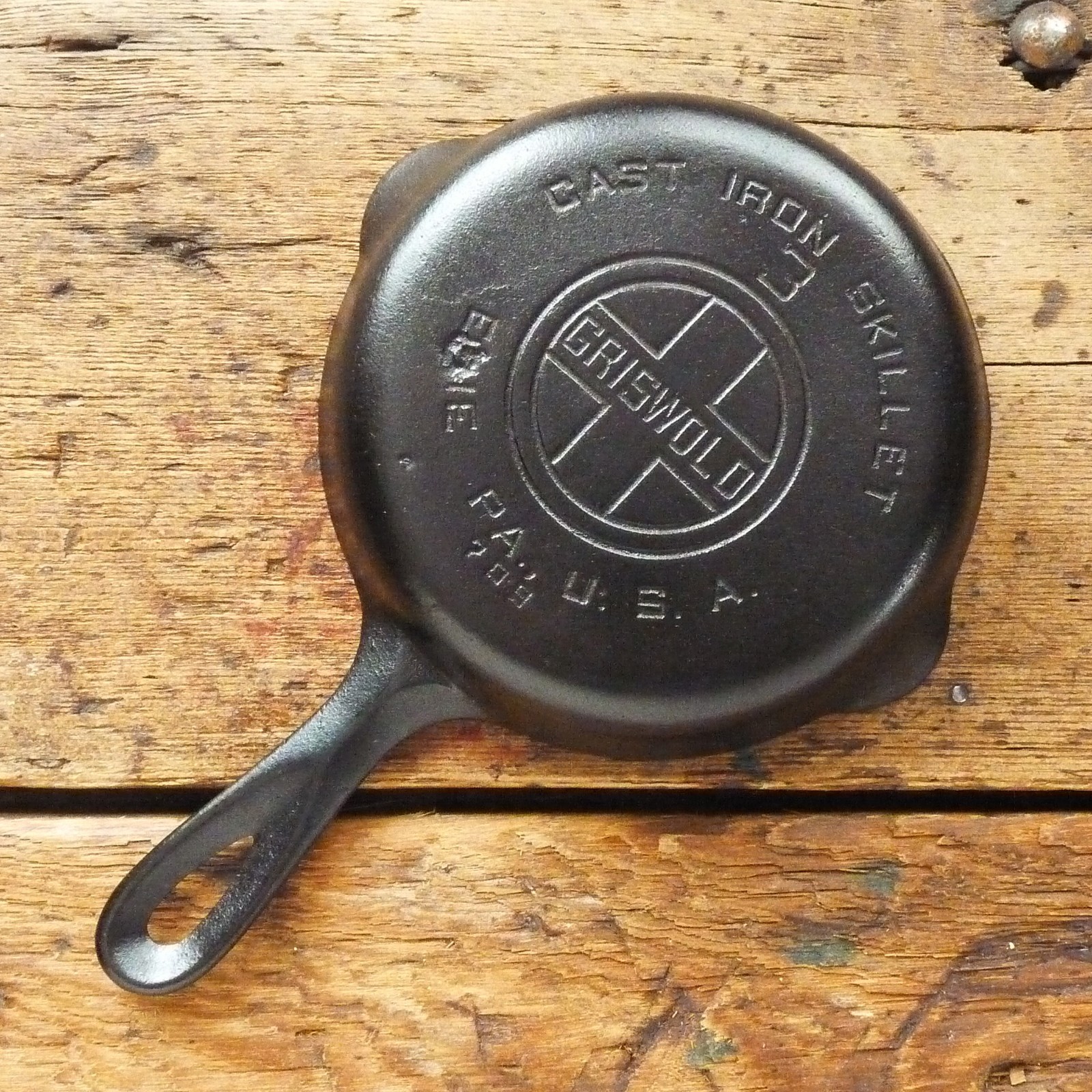 Vintage GRISWOLD Cast Iron SKILLET Frying Pan # 3 LARGE BLOCK LOGO - Ironspoon