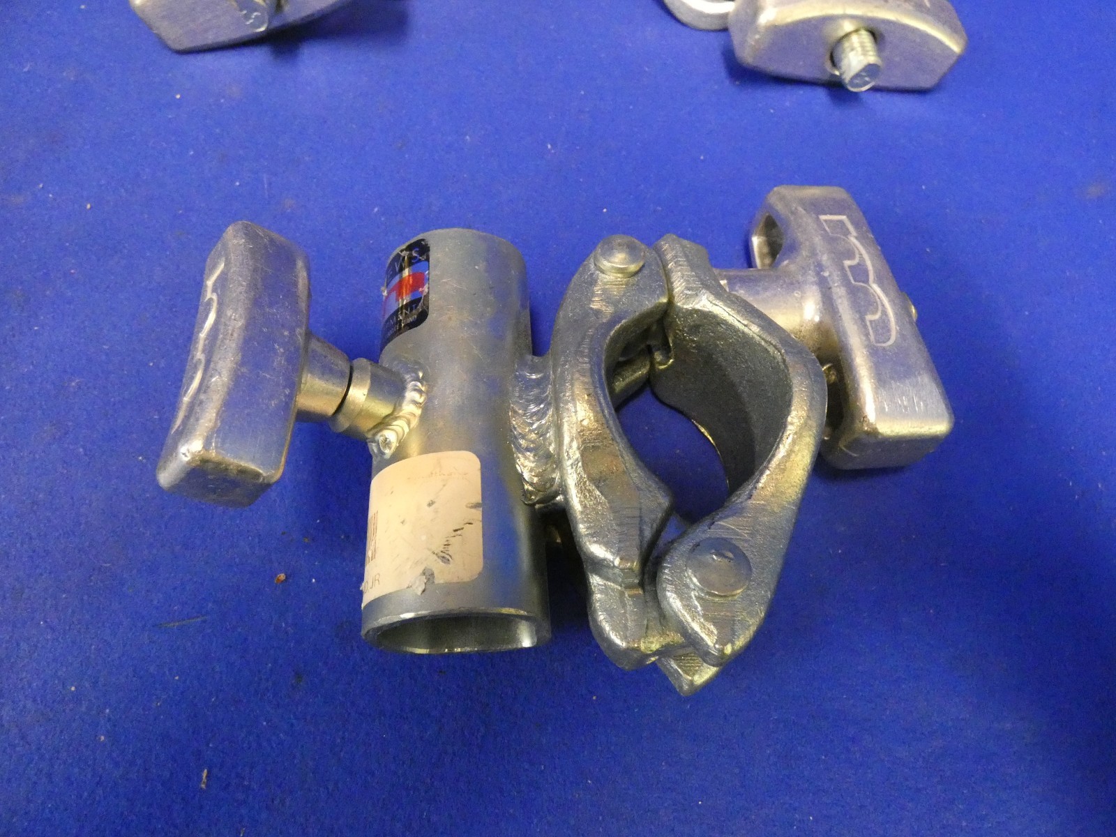 Matthews 425158 Jr. Grid Clamp, 5 Mutual Hardware Swivel Grid Clamp, 2 Flat Side