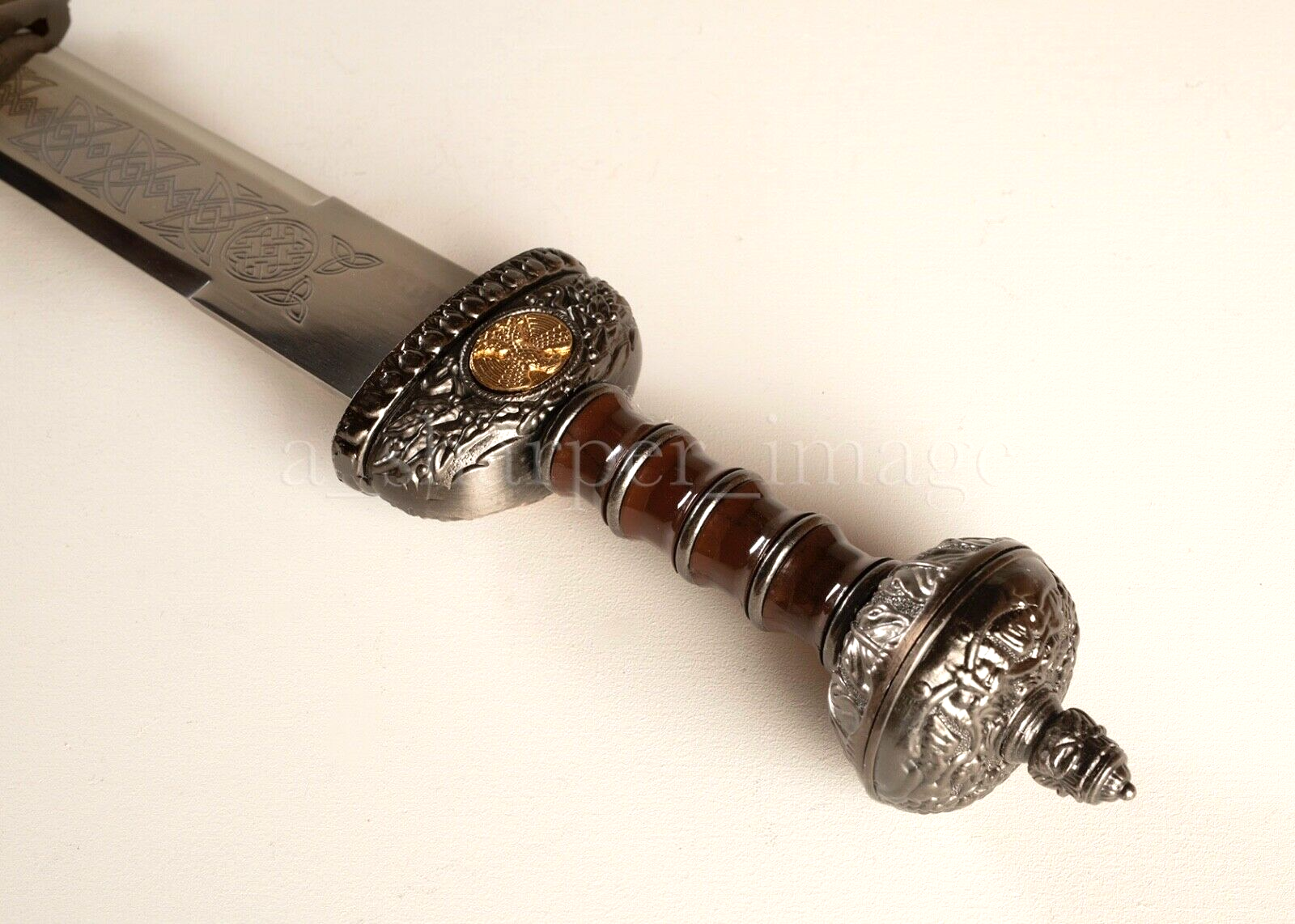 31" Roman Legion Gladius Sword Maximus Centurion, Scabbard & Display Stand SOLID