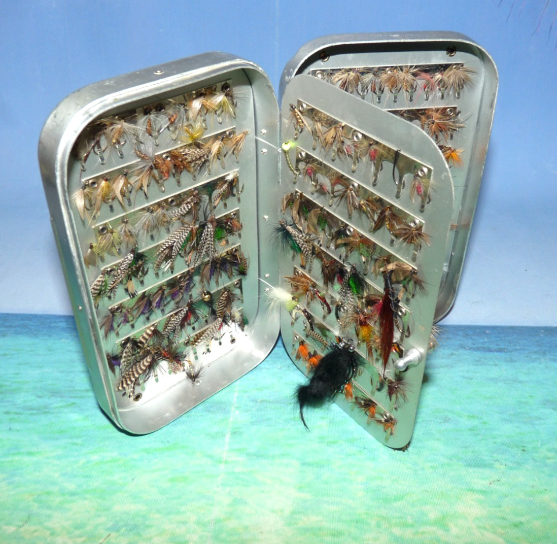 vintage Wheatley swing leaf fly box, 100's of trout grayling flies to use