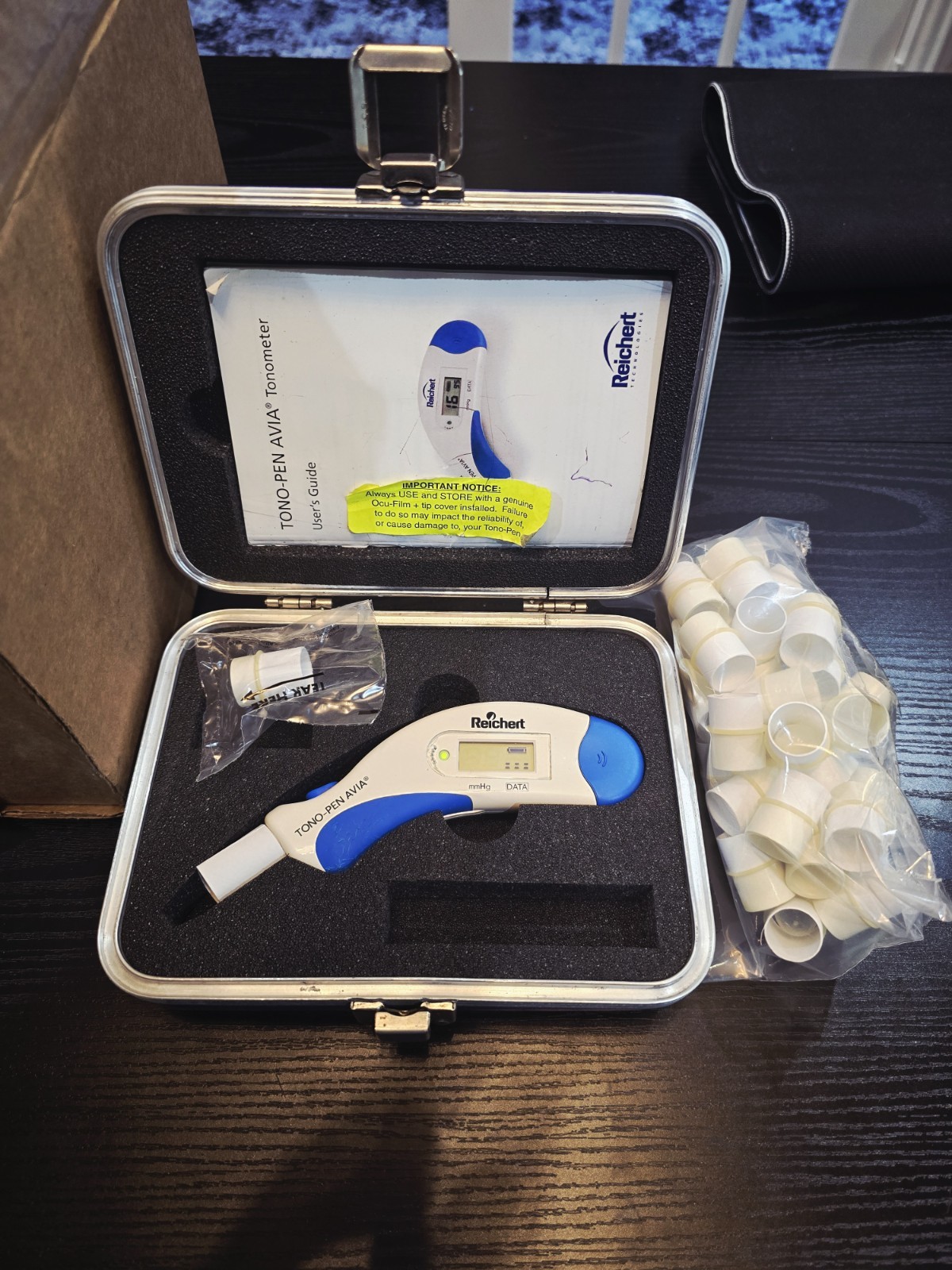 Reichert Avia Quick-Tap Tono-Pen/ Tonometer with Case, TIPS AND WARRANTY