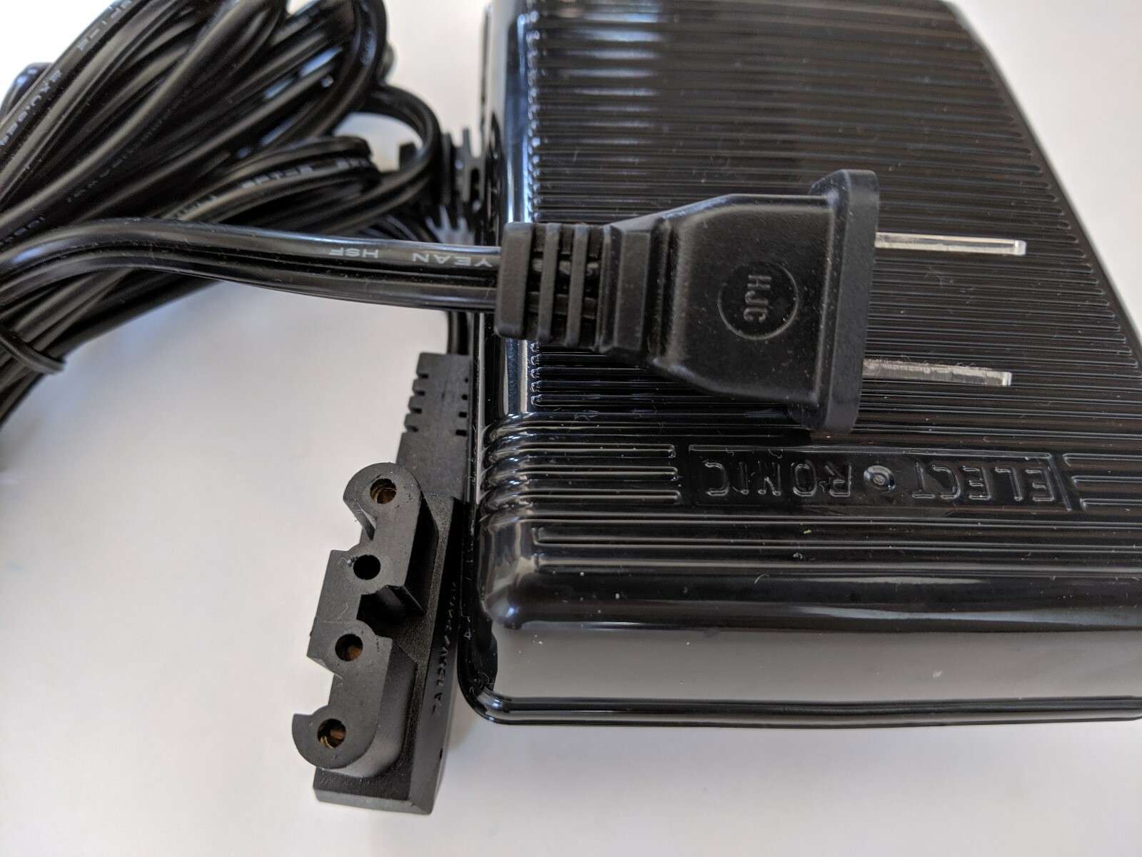 Electronic FOOT CONTROL PEDAL Bernina Old style 830,831,800,640,540,Round Type