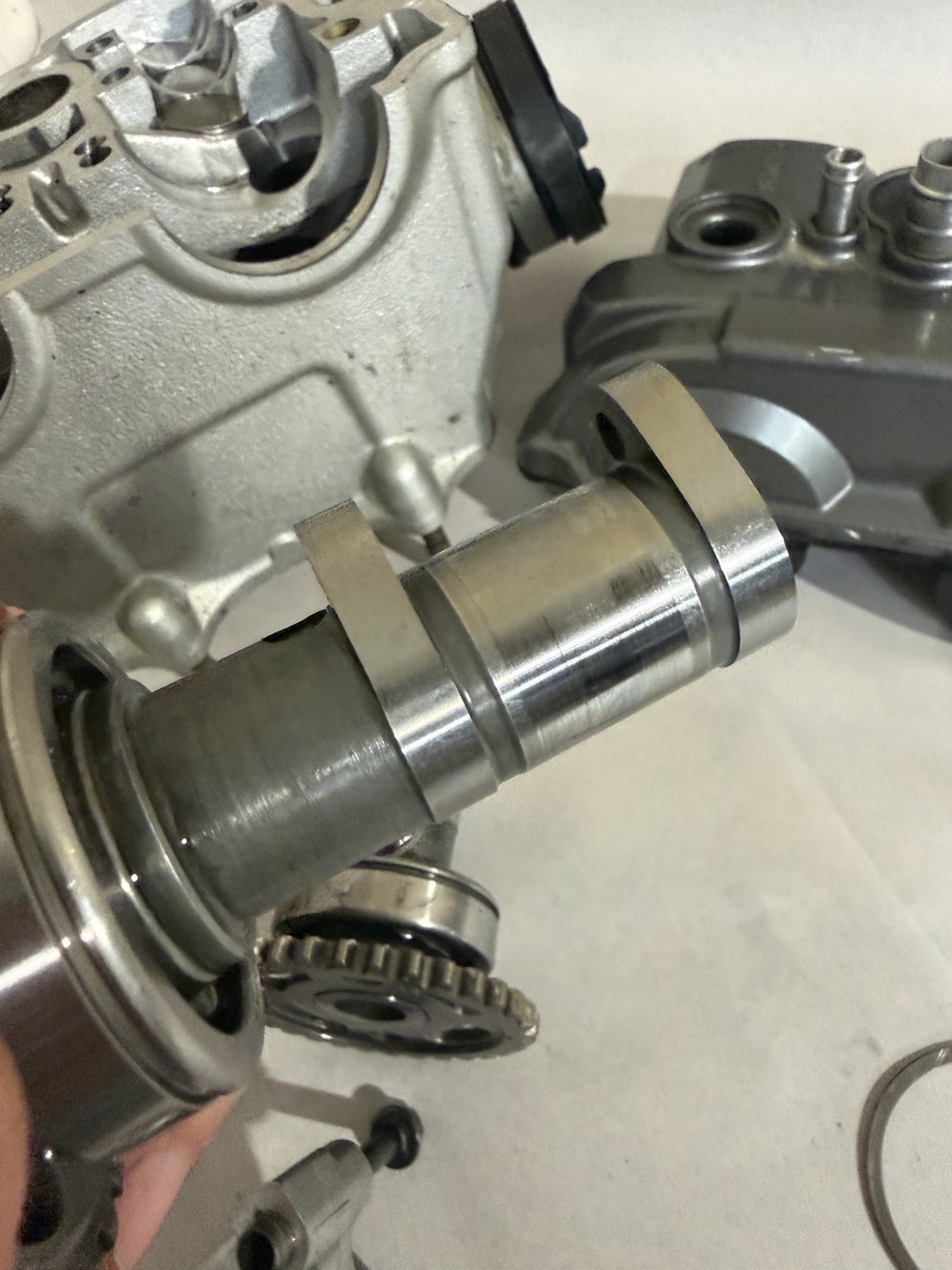 **2003-2006 YAMAHA YZ250F CYLINDER HEAD CAMS CAM TOWERS VALVE COVER COMPLETE OEM