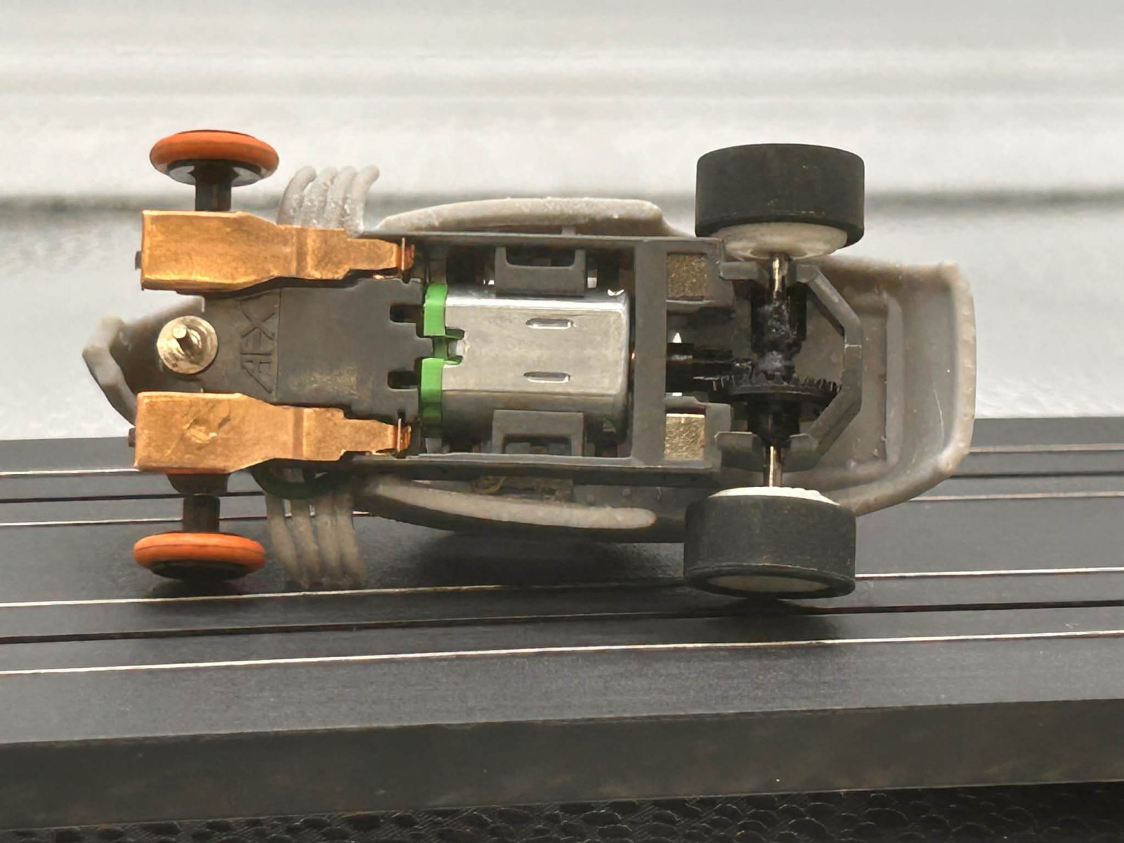 1939 MGP Fenderless Plymouth body with motor (fits a MGP 1.7 and jag chassis)...